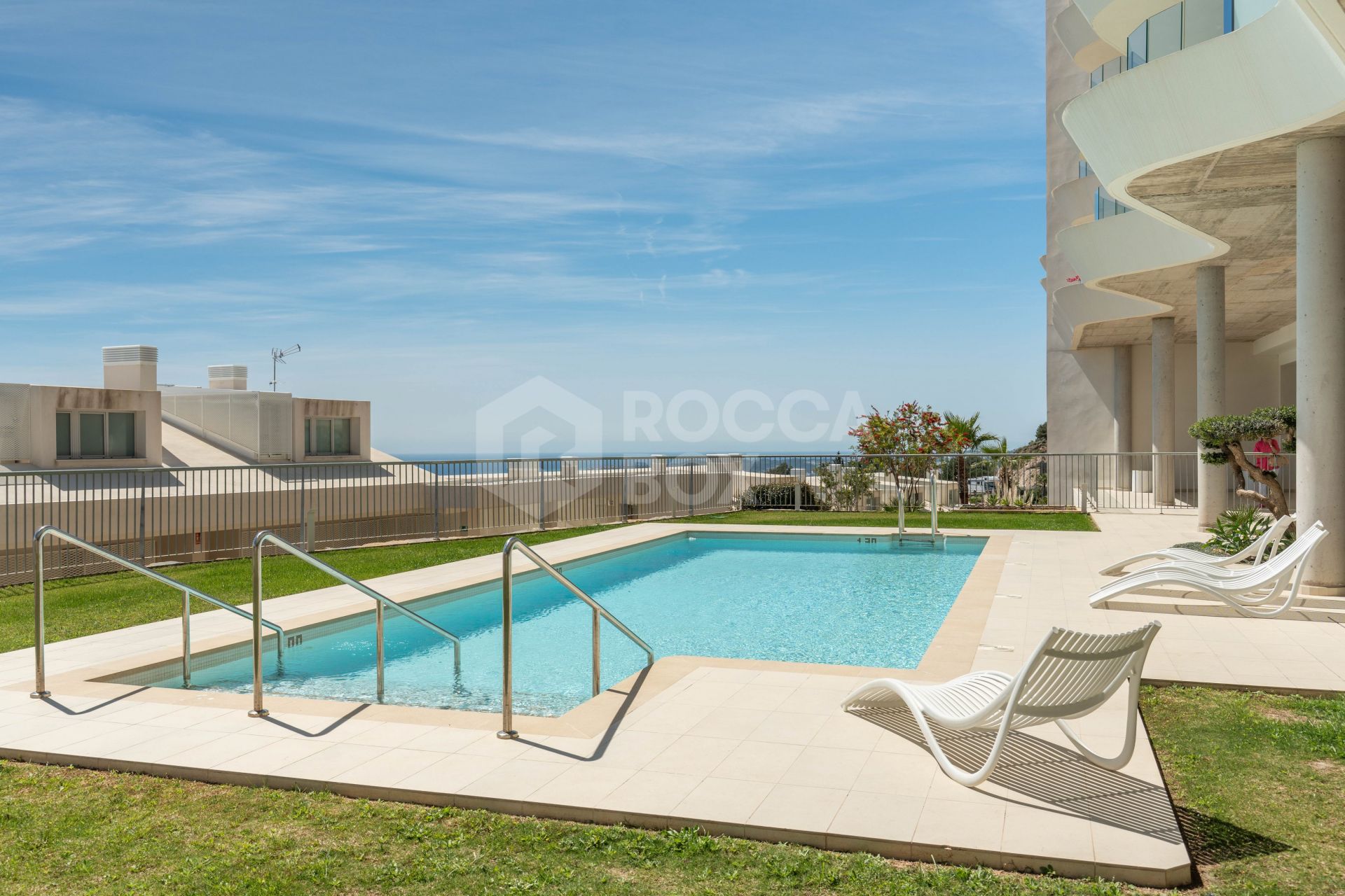 Stunning Newly Built Penthouse in Benalmadena: Breathtaking Views, Luxury Living!