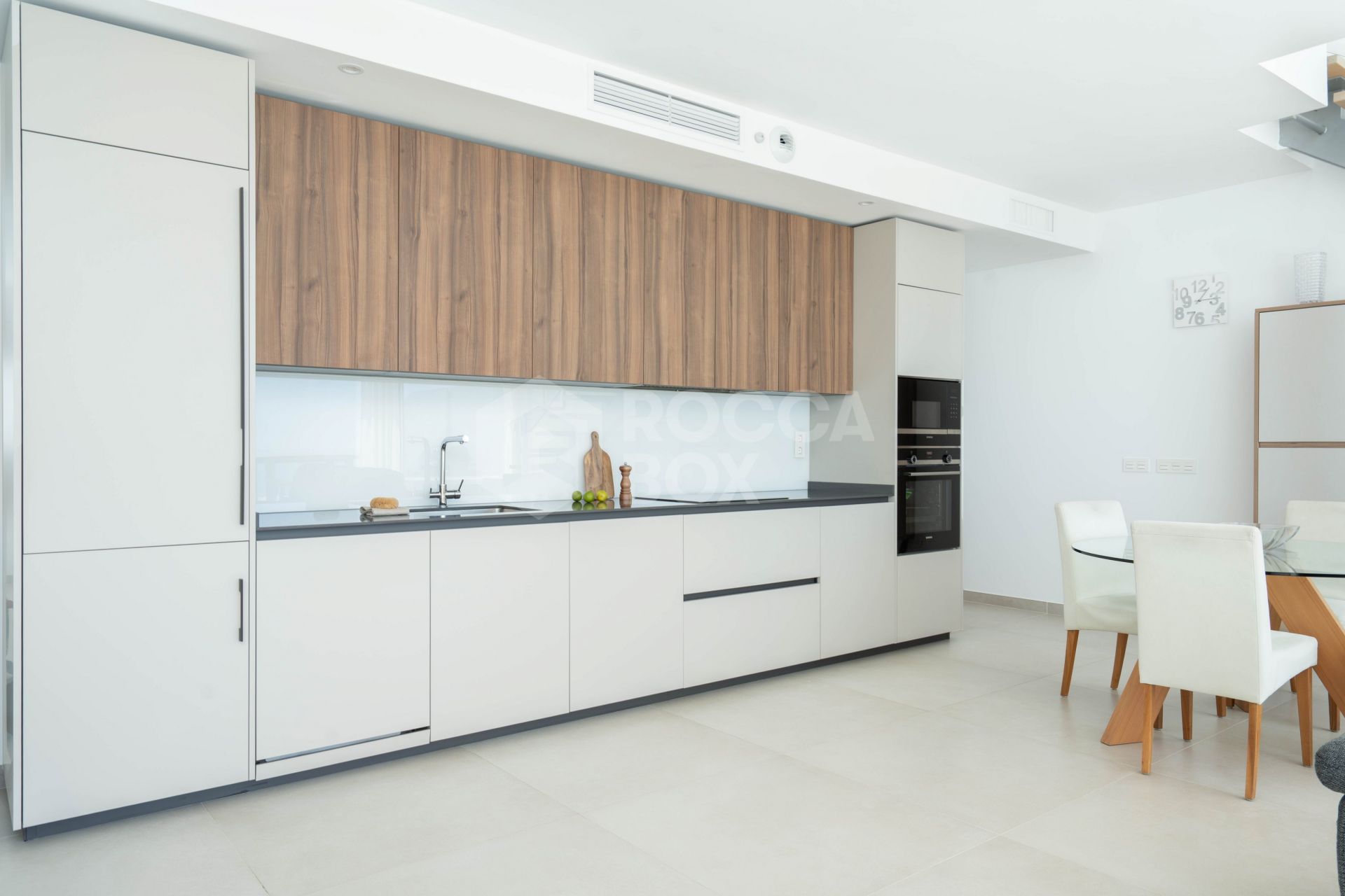 Stunning Newly Built Penthouse in Benalmadena: Breathtaking Views, Luxury Living!