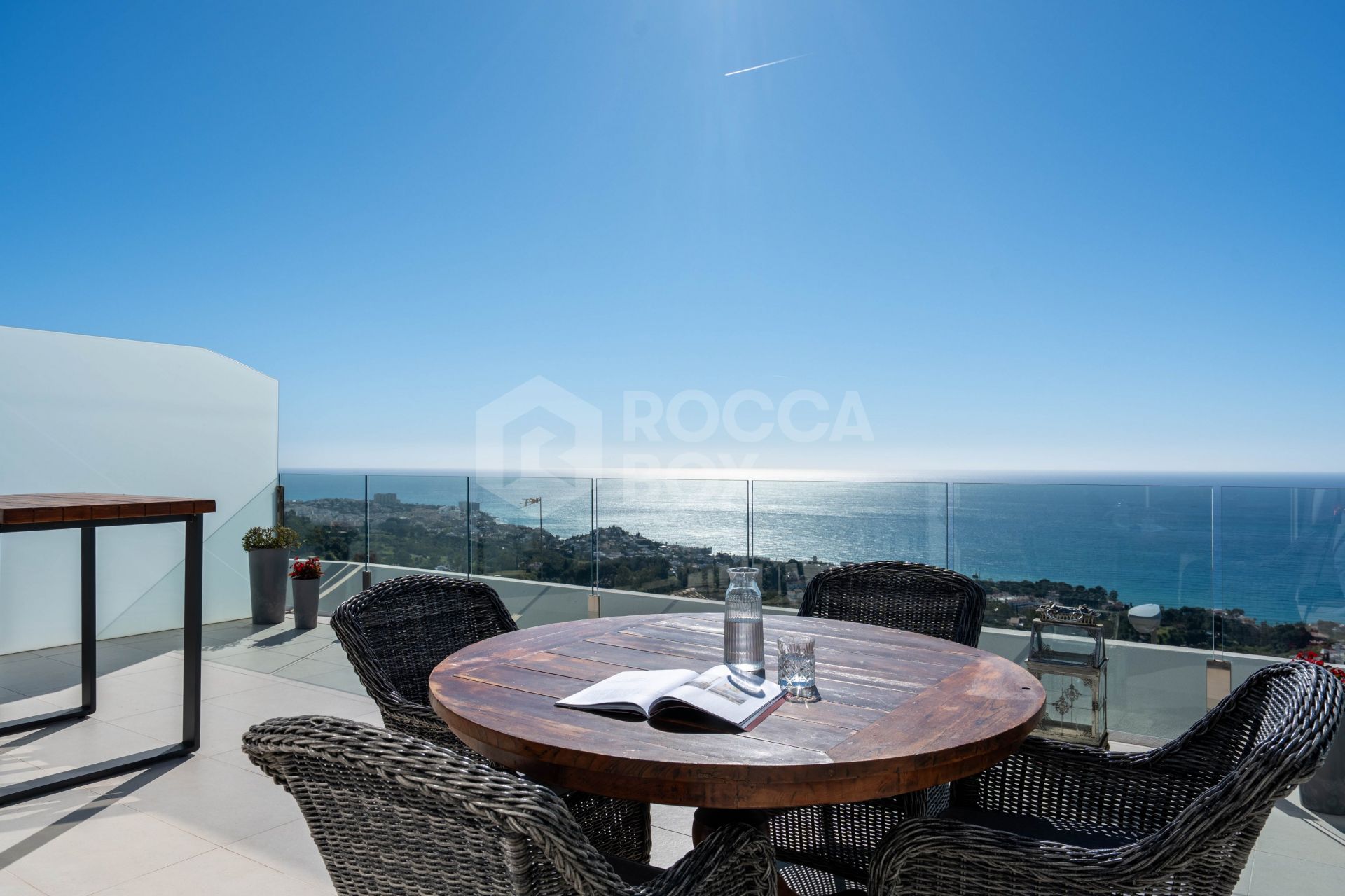 Stunning Newly Built Penthouse in Benalmadena: Breathtaking Views, Luxury Living!