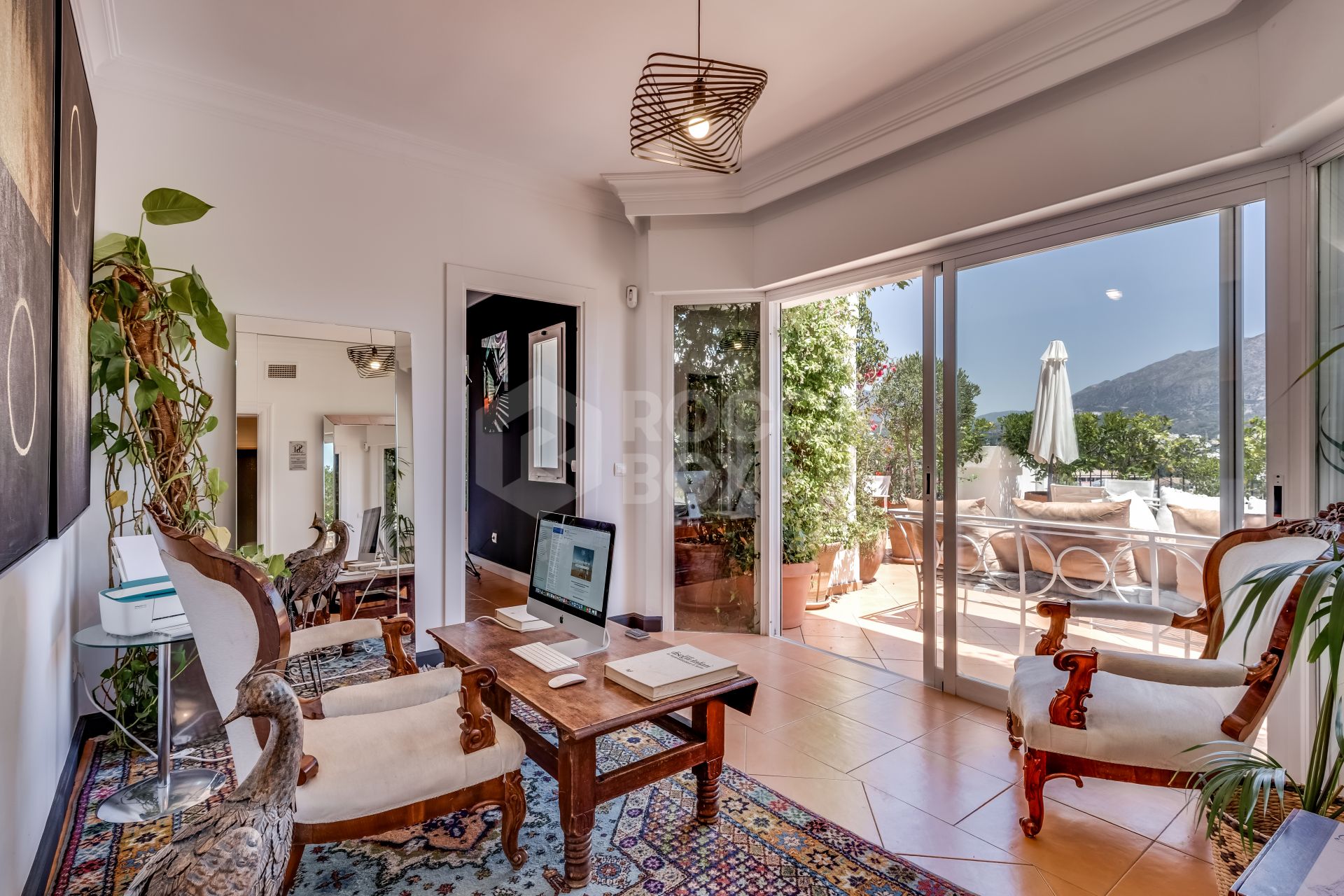 Incredible property with panoramic views!