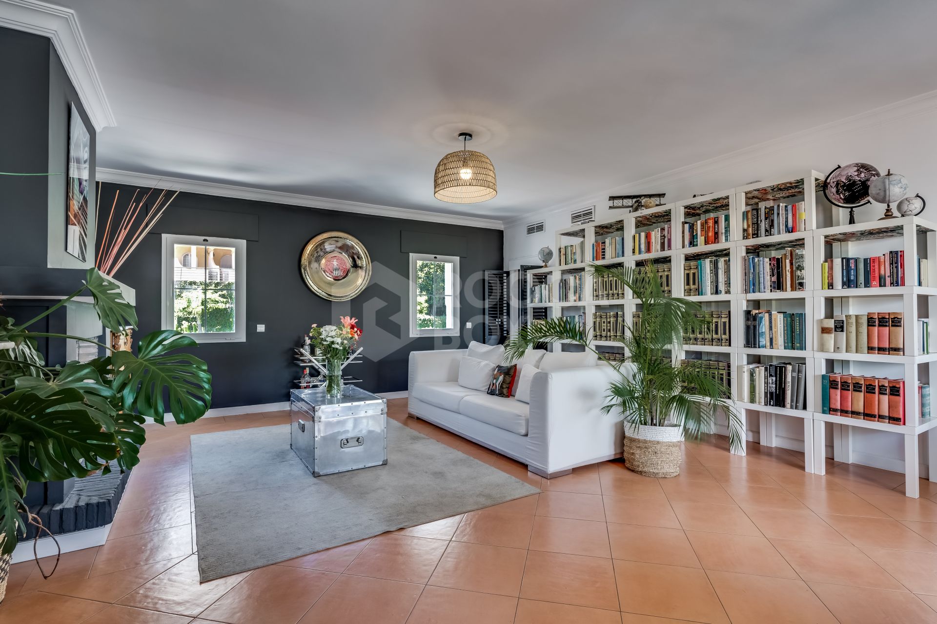 Incredible property with panoramic views!