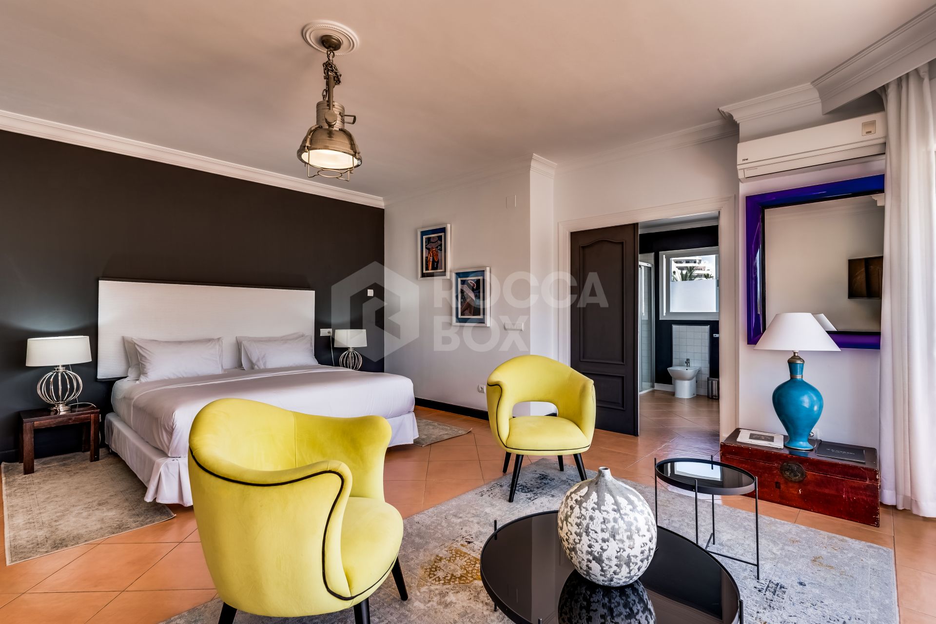 Amazing property with panoramic views!
