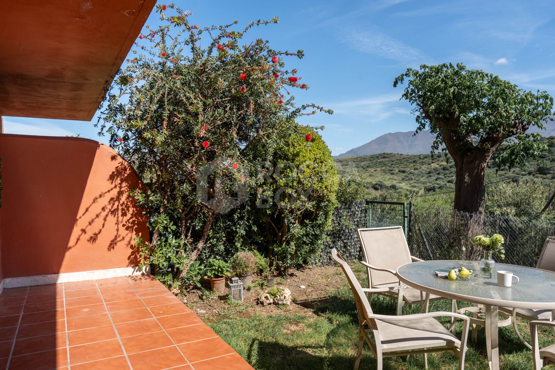 Elegant Coastal Living in Estepona – Corner Garden Apartment with Style & Serenity in Costa Galera