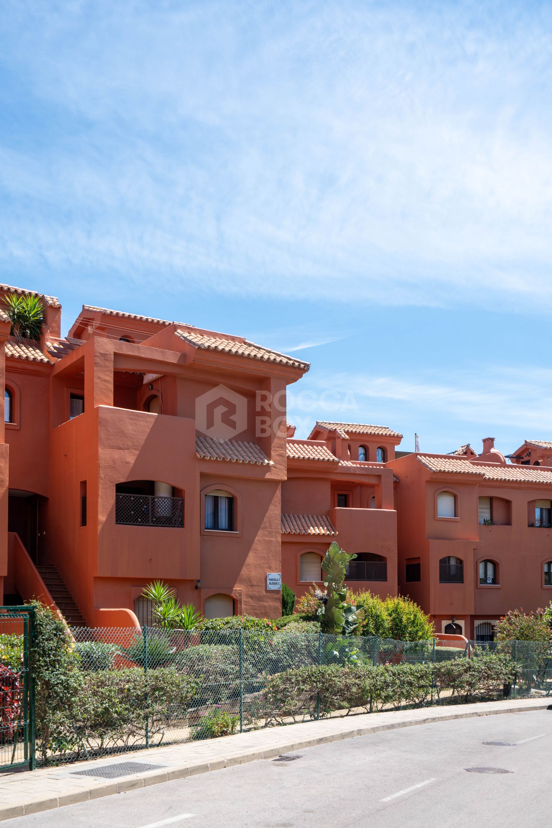 Elegant Coastal Living in Estepona – Corner Garden Apartment with Style & Serenity in Costa Galera