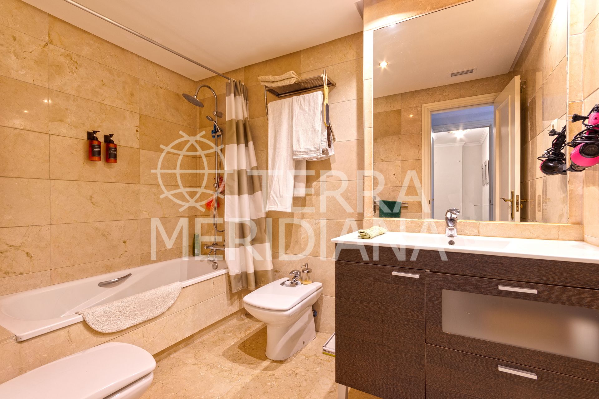 Ground Floor Apartment in La Dama de Noche, Marbella