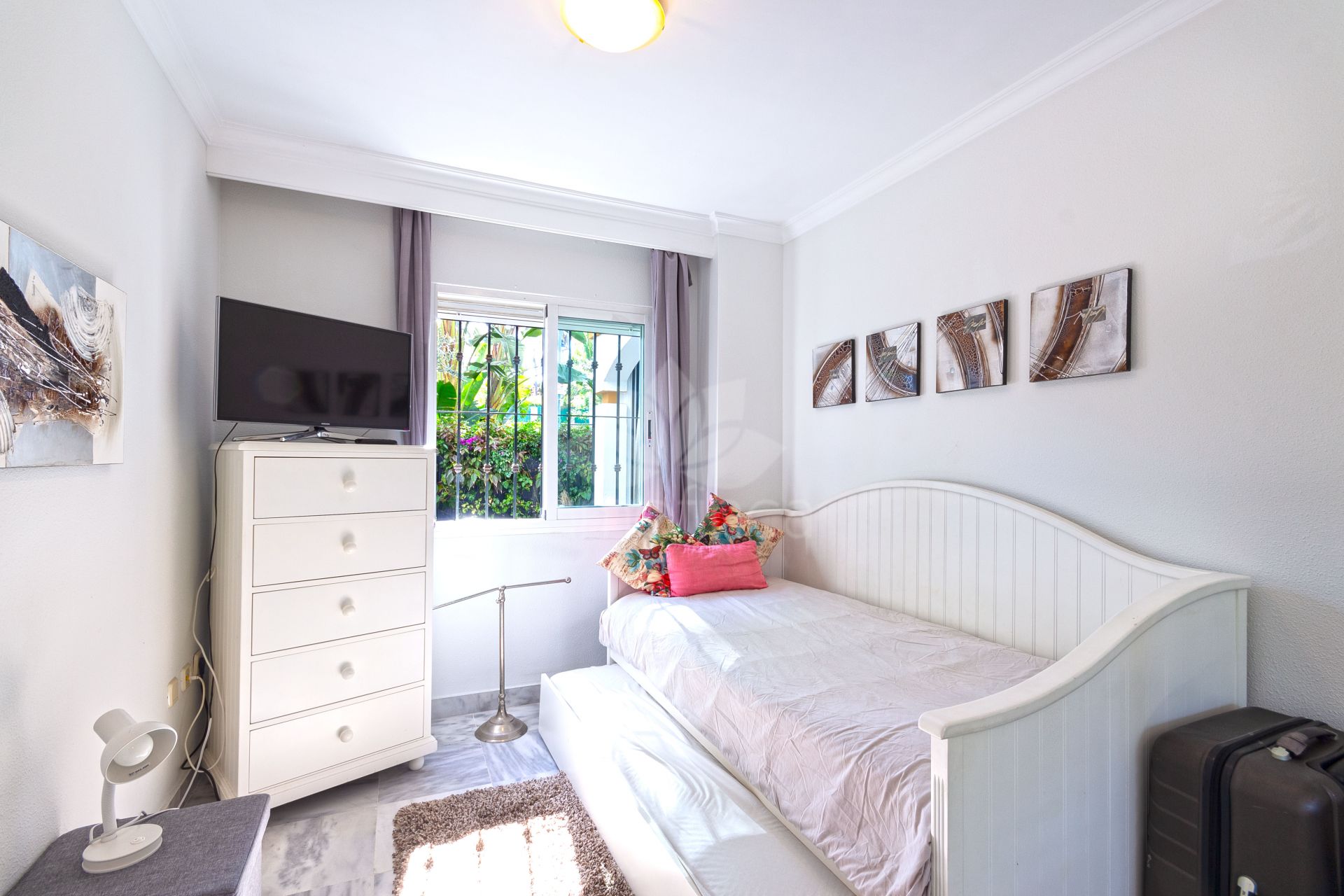 Ground Floor Apartment in La Dama de Noche, Marbella