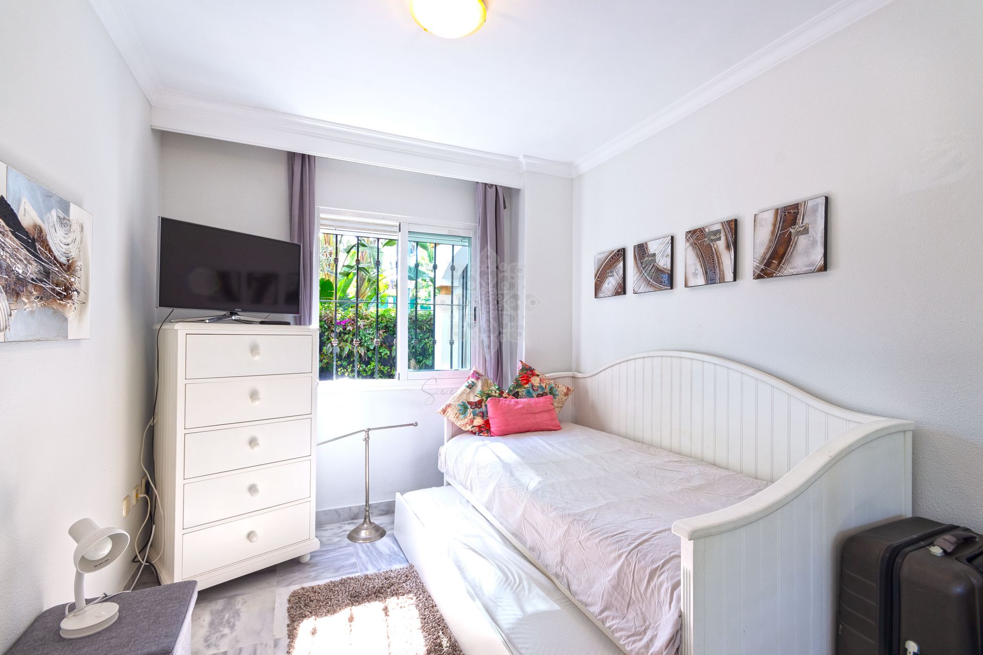 Apartament na parterze w La Dama de Noche, Marbella