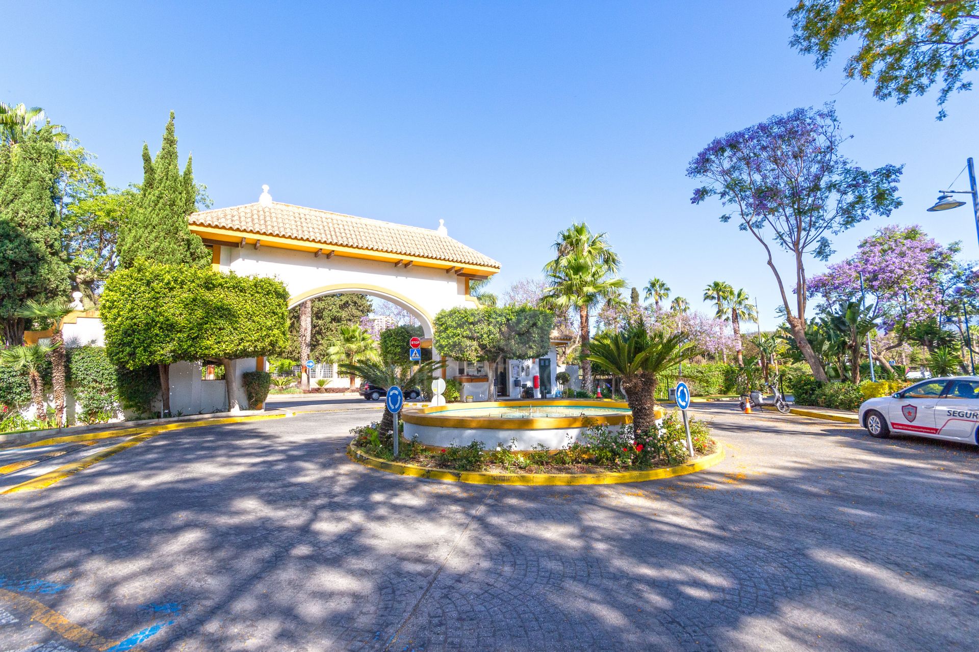 Ground Floor Apartment in La Dama de Noche, Marbella
