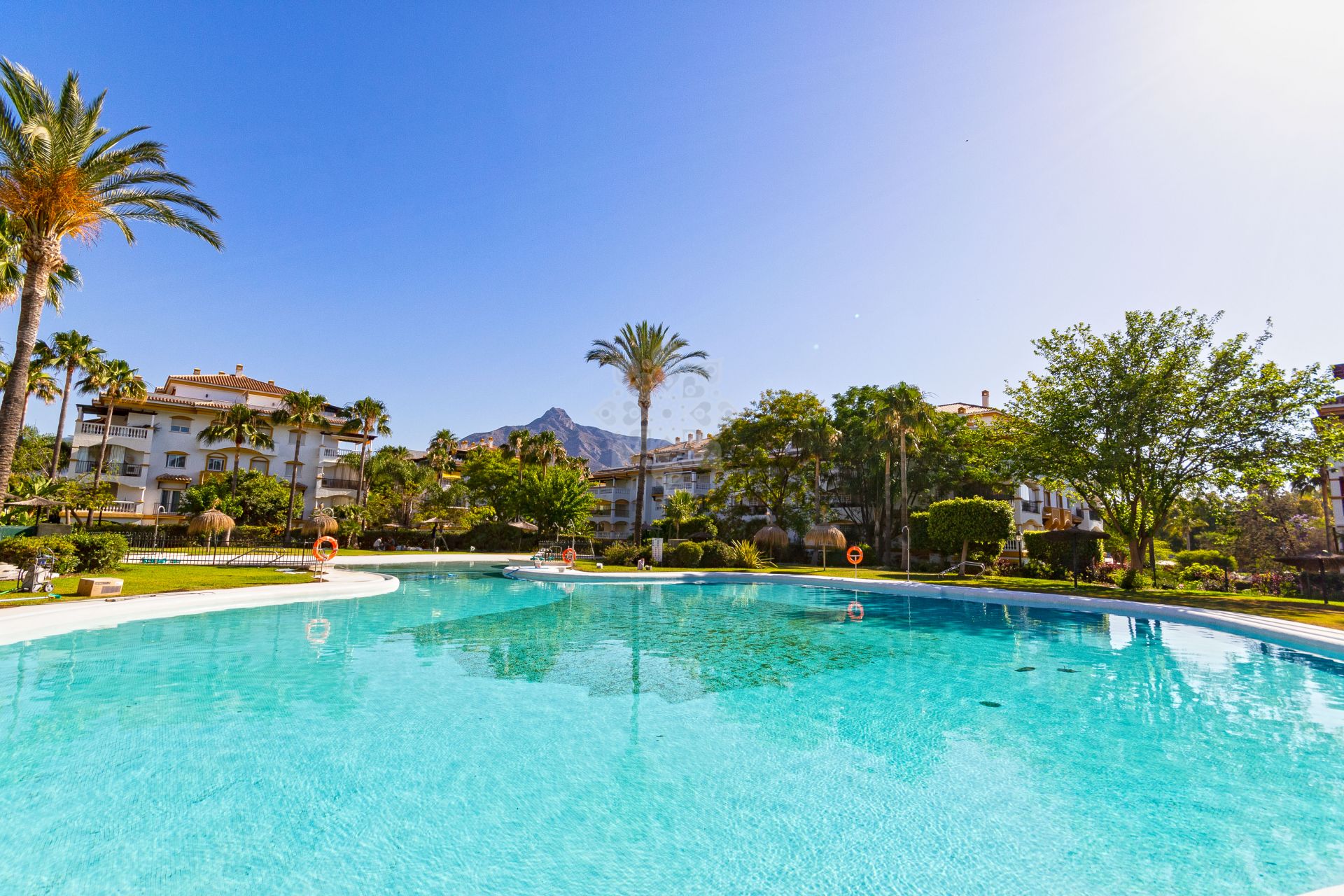 Apartament na parterze w La Dama de Noche, Marbella