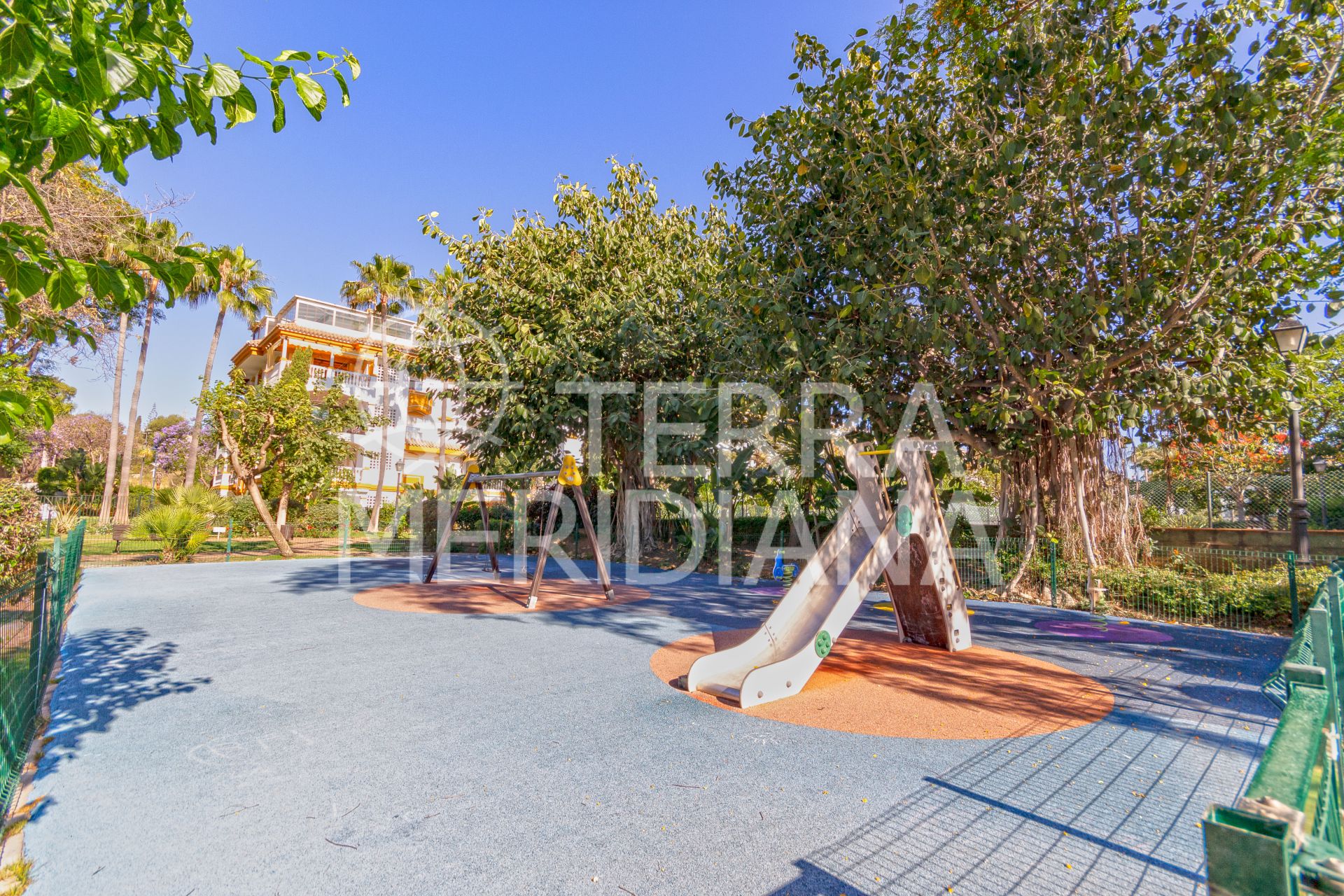 Ground Floor Apartment in La Dama de Noche, Marbella
