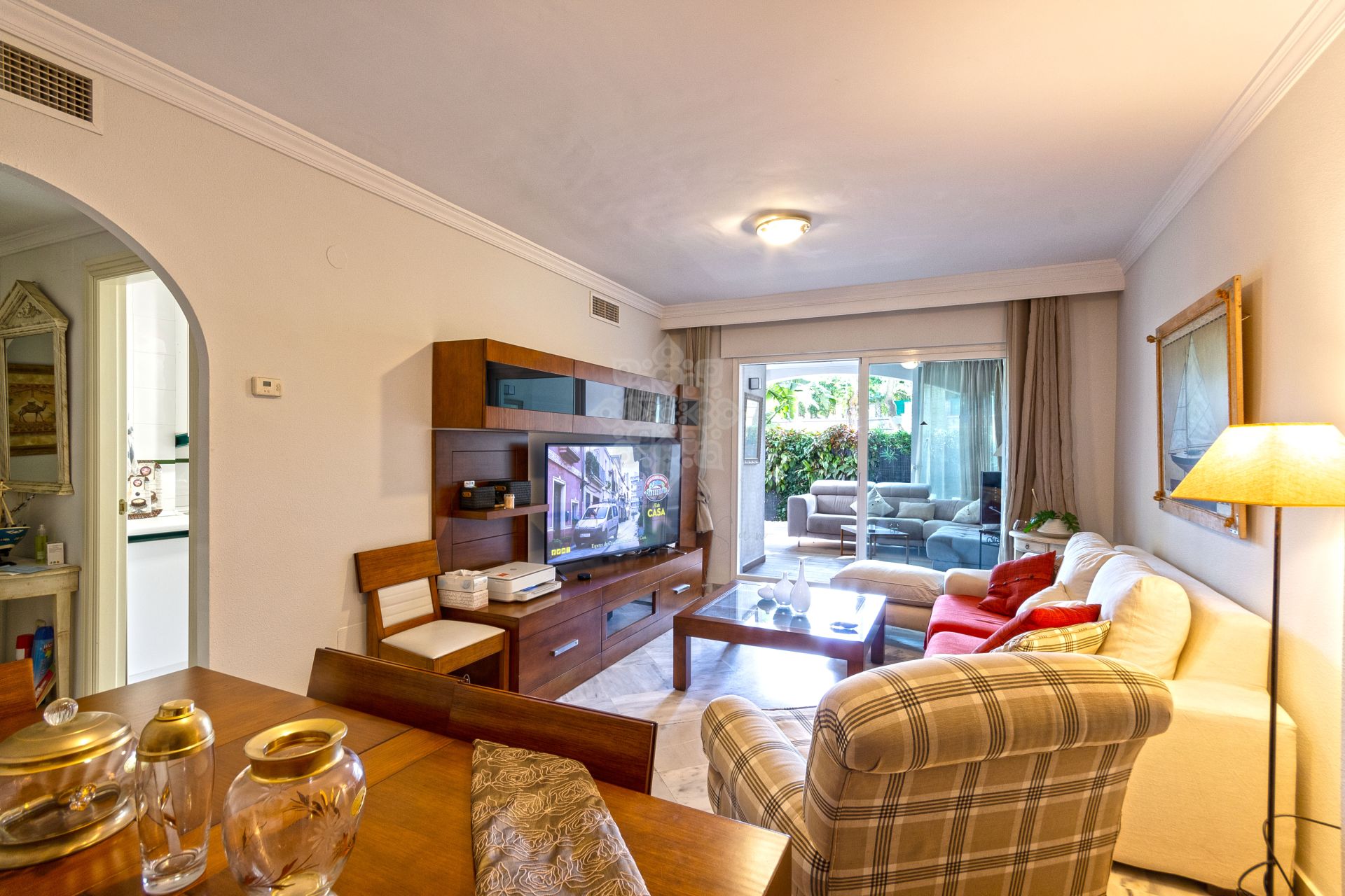 Apartament na parterze w La Dama de Noche, Marbella
