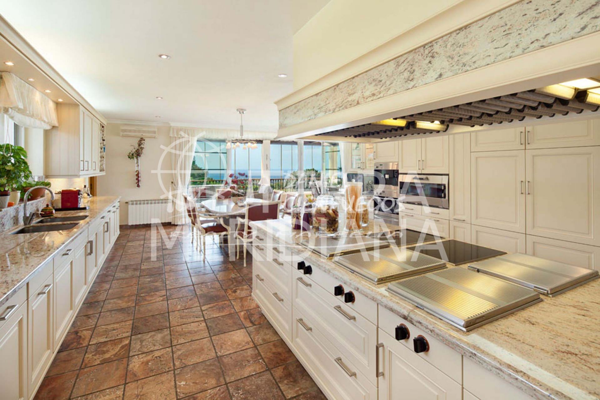 Villa in Los Altos de los Monteros, Marbella