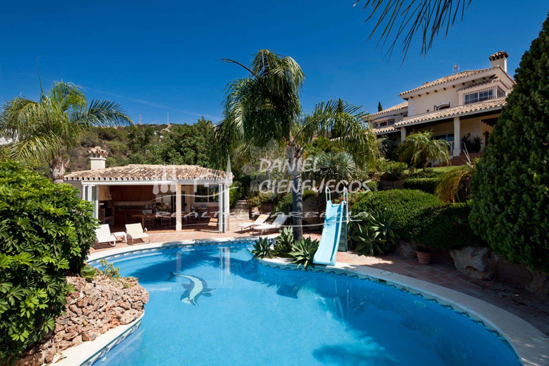 Villa in Los Altos de los Monteros, Marbella
