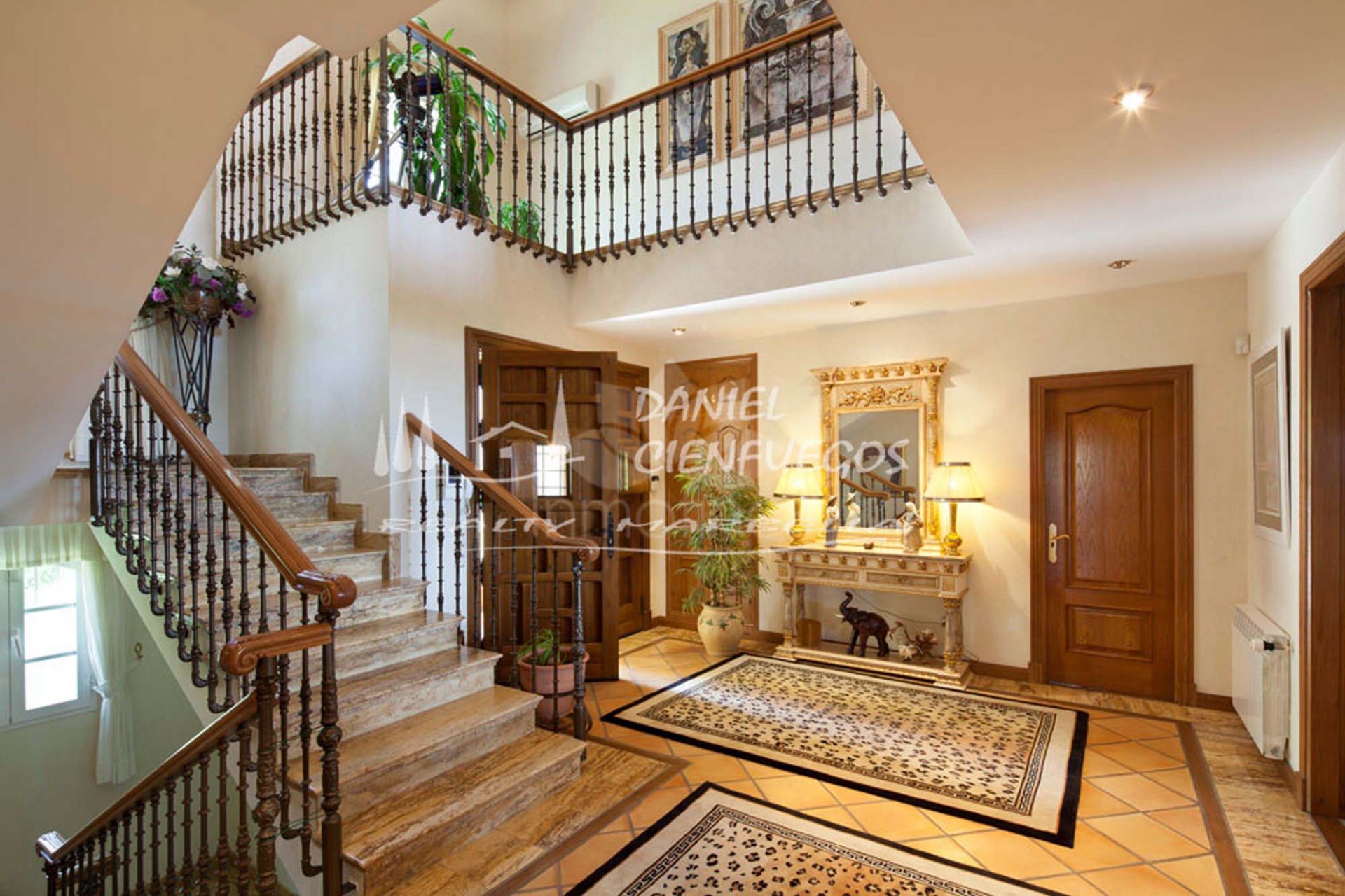 Villa en Los Altos de los Monteros, Marbella