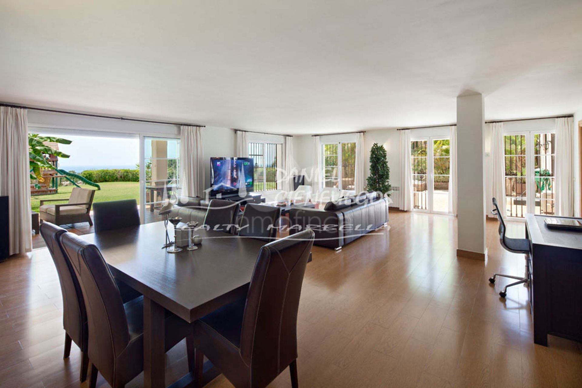 Villa en Los Altos de los Monteros, Marbella