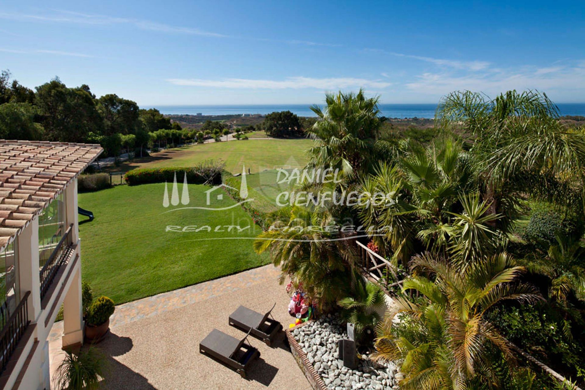 Villa en Los Altos de los Monteros, Marbella