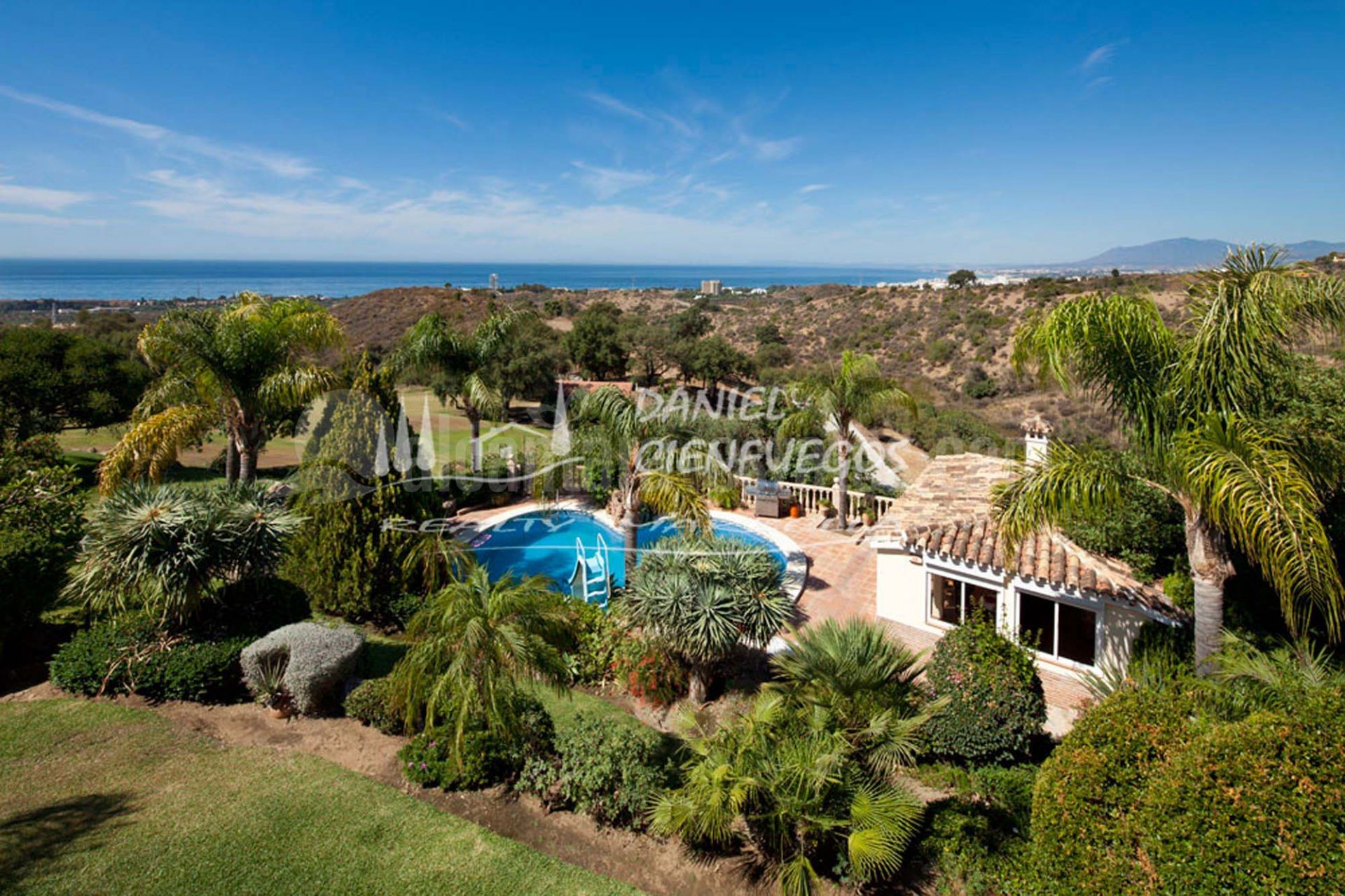 Villa in Los Altos de los Monteros, Marbella