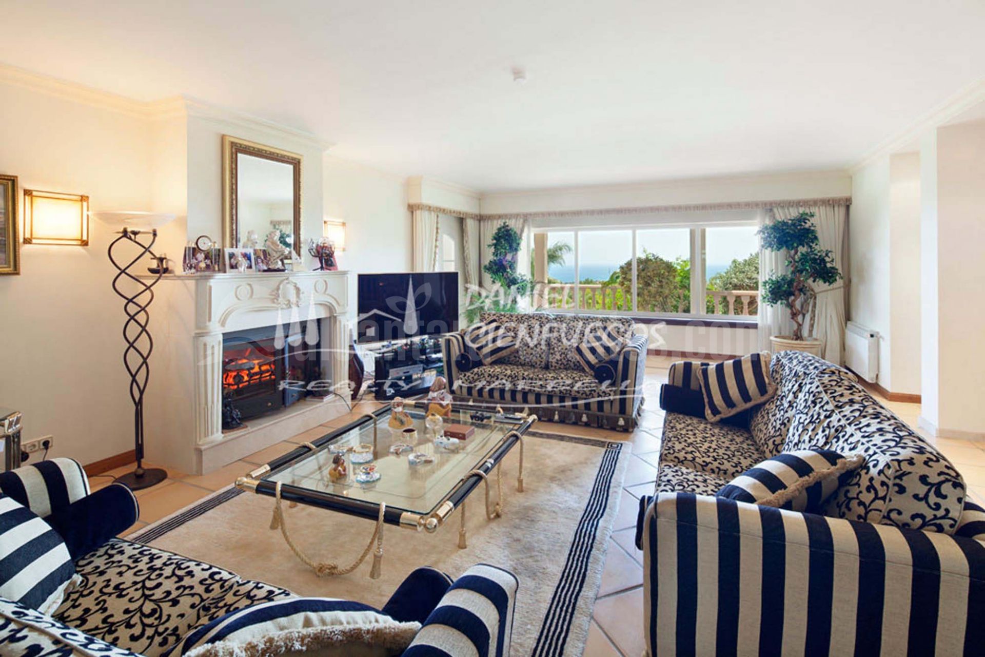 Villa in Los Altos de los Monteros, Marbella