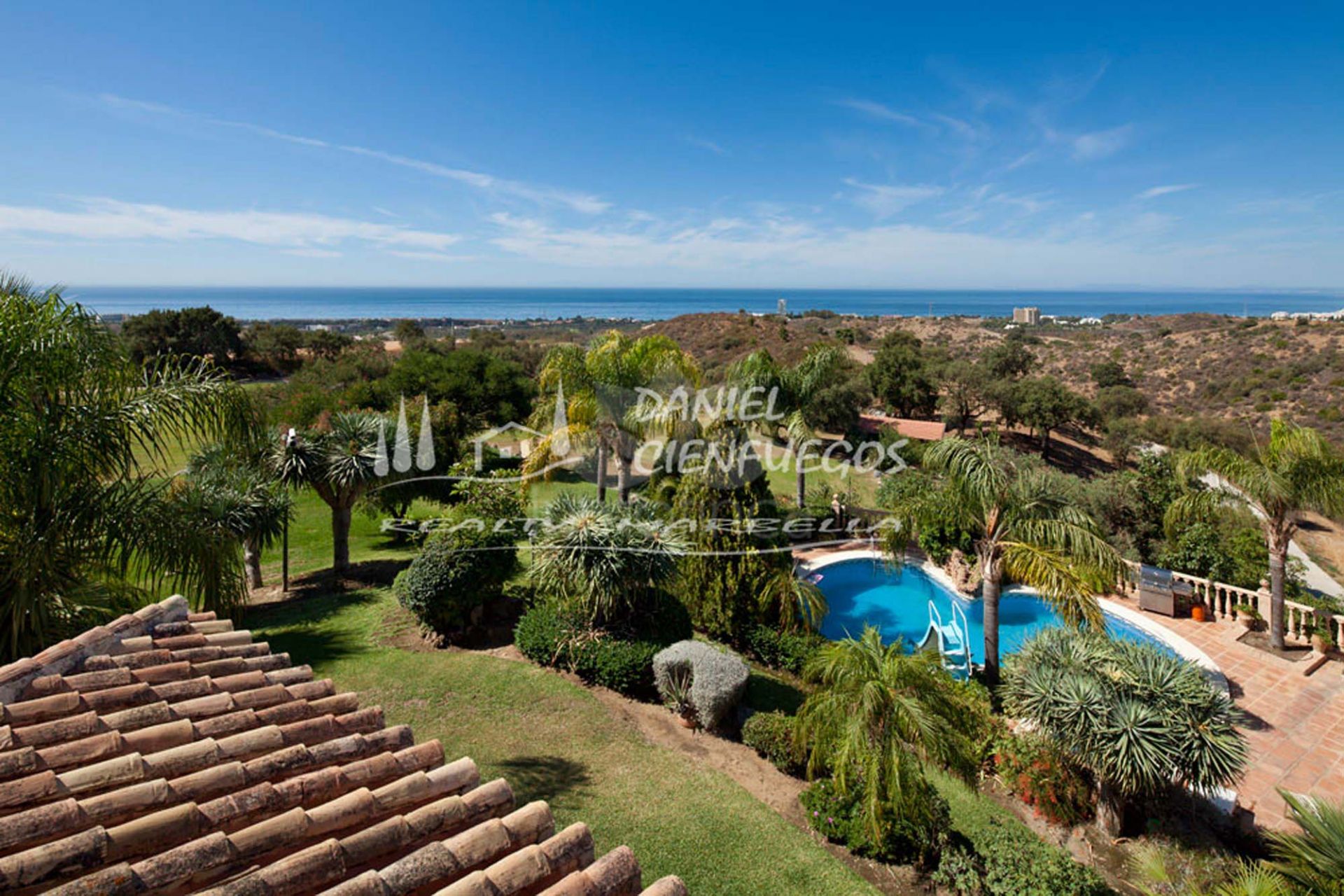 Villa en Los Altos de los Monteros, Marbella