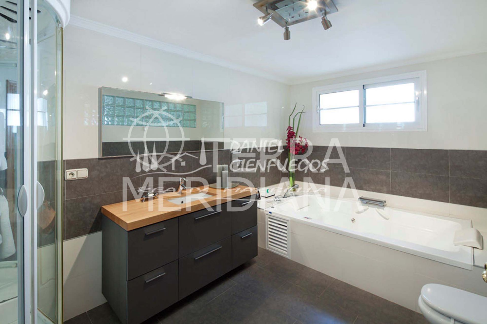 Villa in Los Altos de los Monteros, Marbella