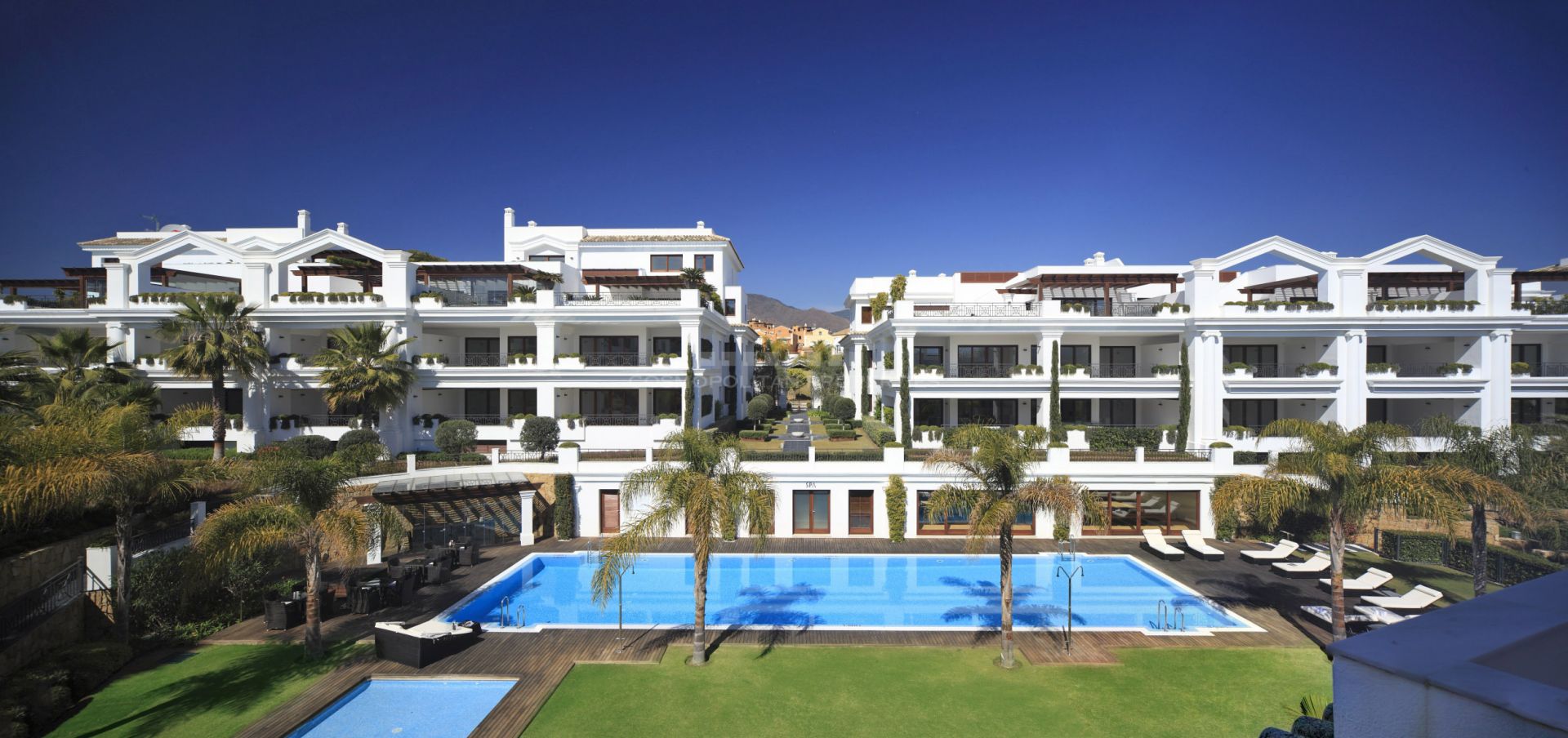 Exclusivos apartamentos frente al mar Mediterráneo