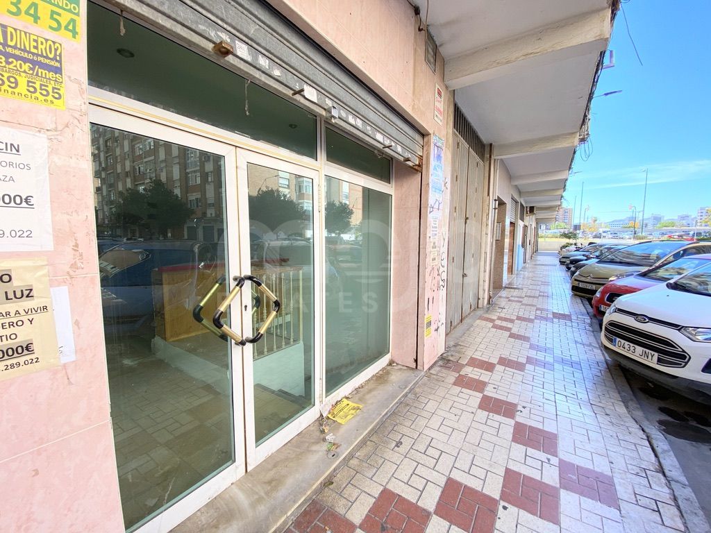 Kommercial lokale til salg i Dos Hermanas - Nuevo San Andrés, Malaga - Carretera de Cádiz