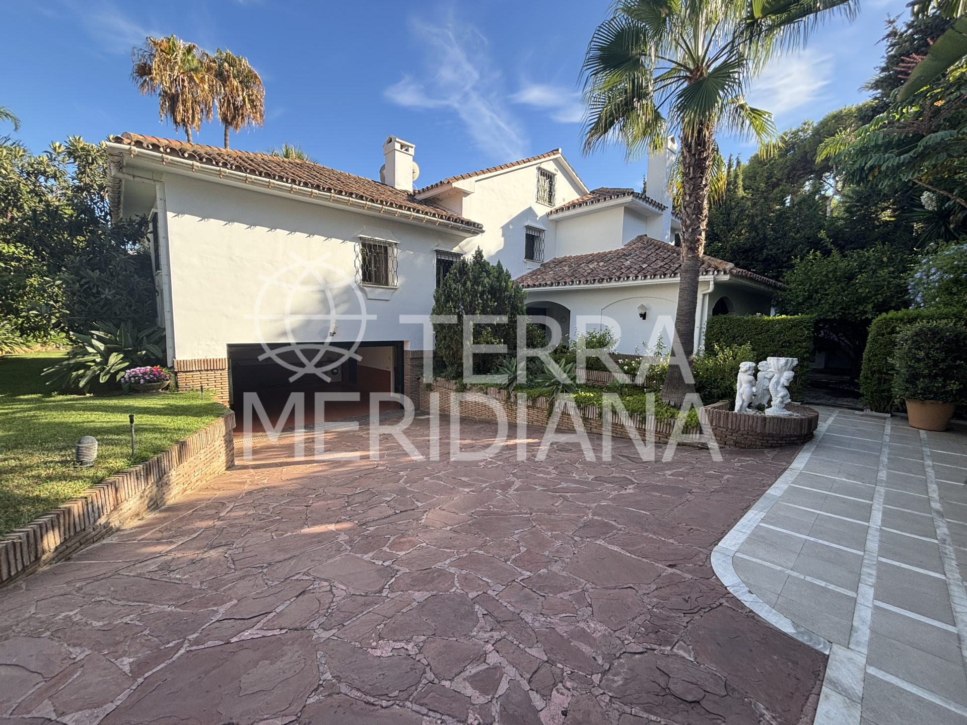 Villa in Los Monteros, Marbella