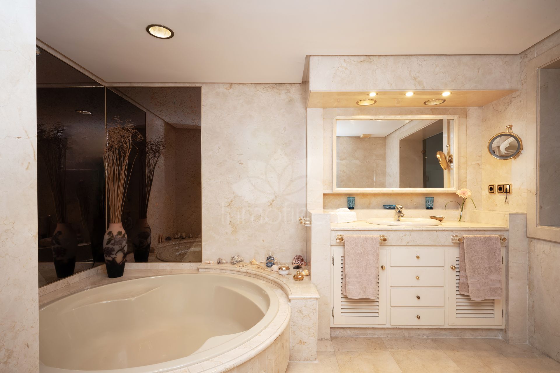 Villa en Los Monteros, Marbella