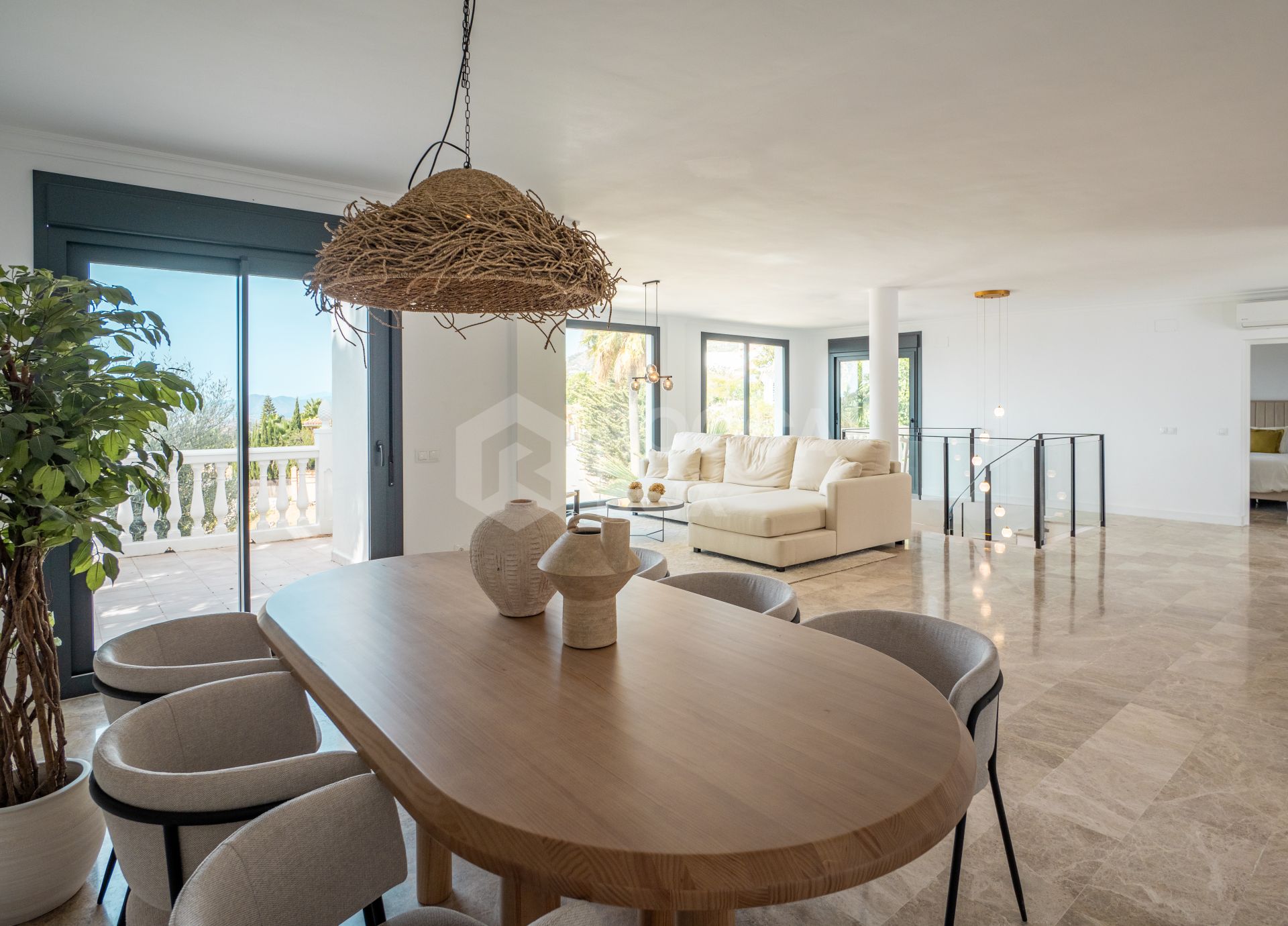 Luxury Villa with Panoramic Sea and Mountain Views in Buenavista (Mijas)