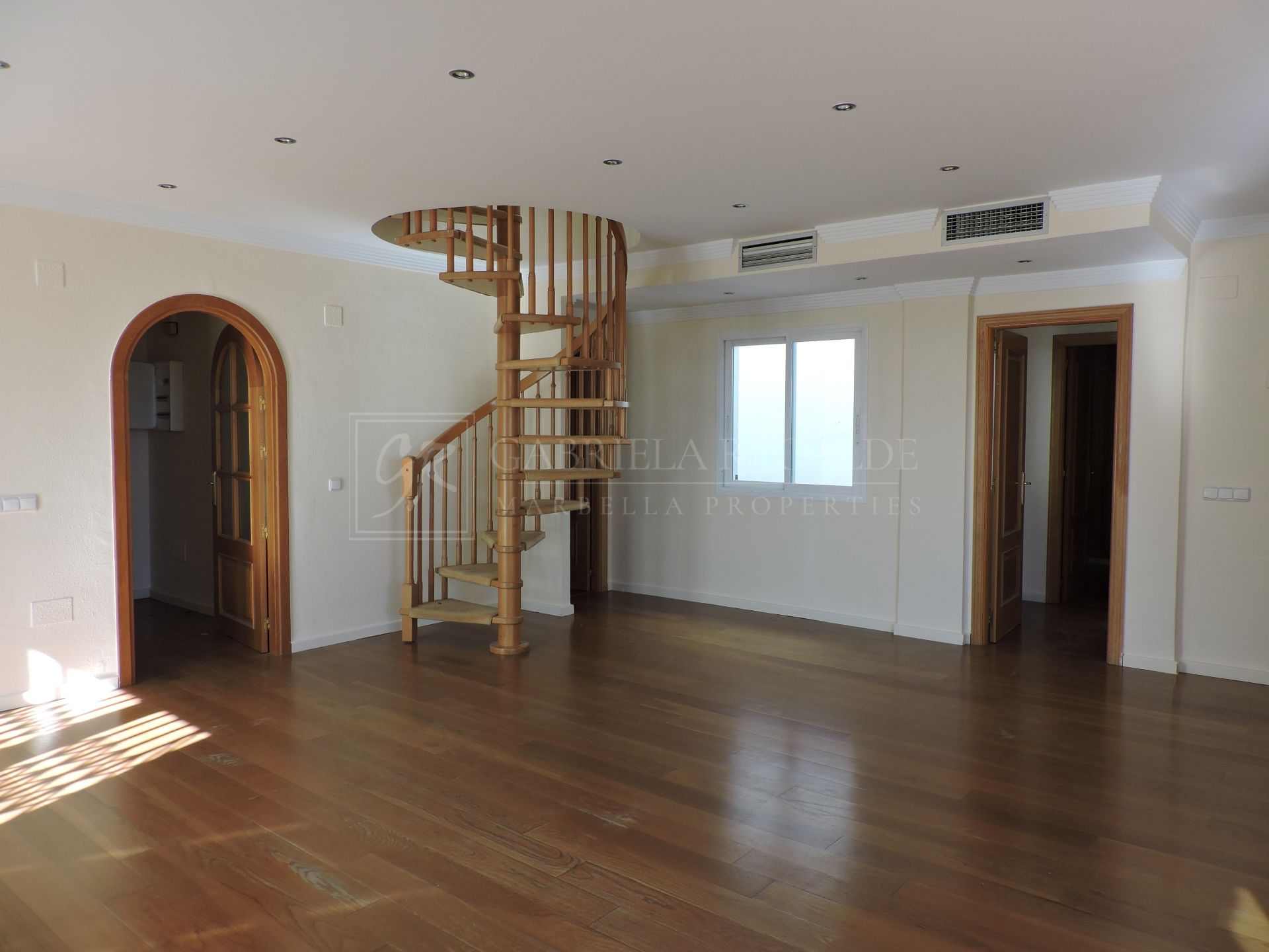 Splendid Duplex Penthouse with Sea Views on Golden Mile