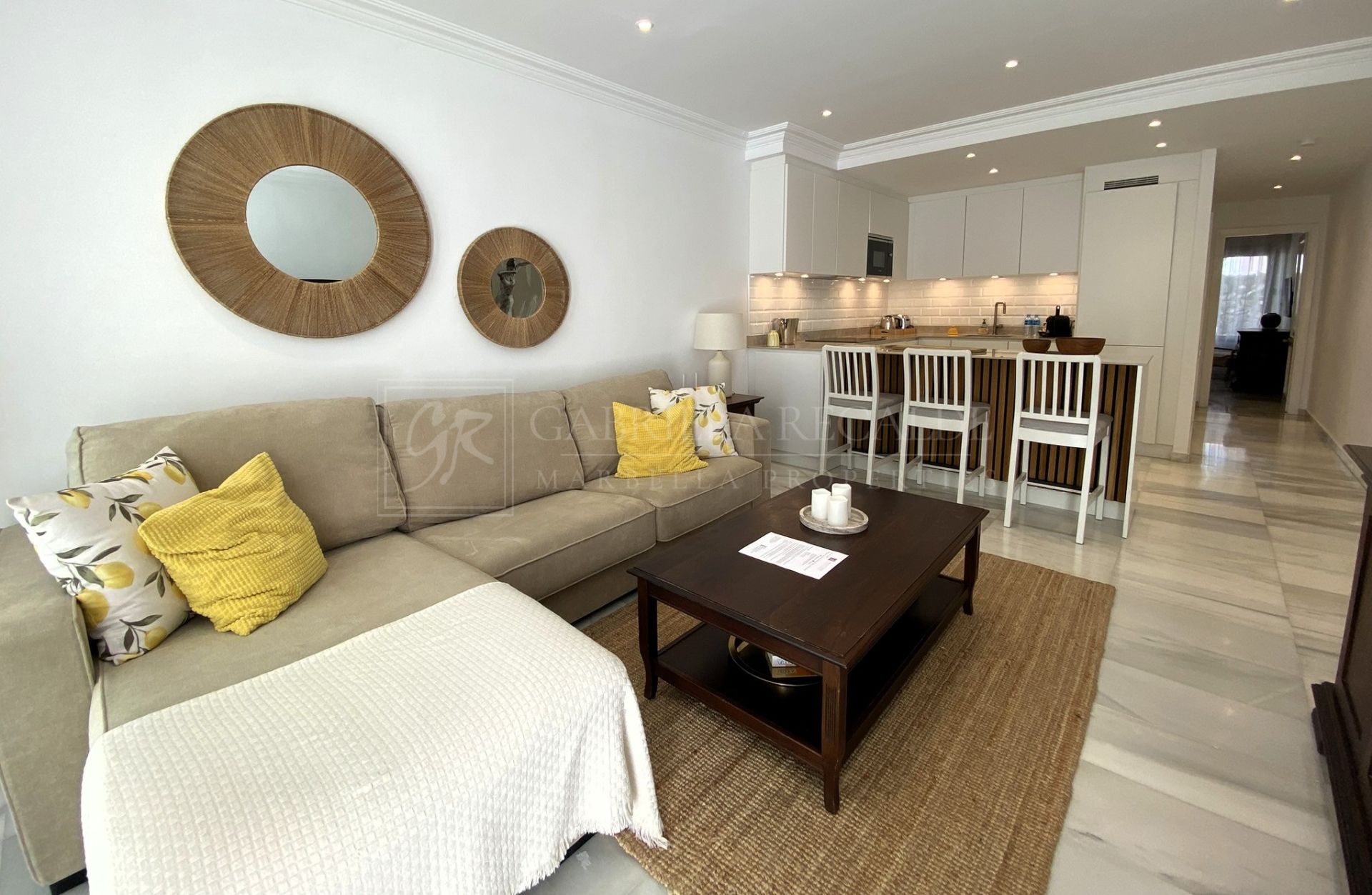 Apartamento de 1 Dormitorio Totalmente Reformado
