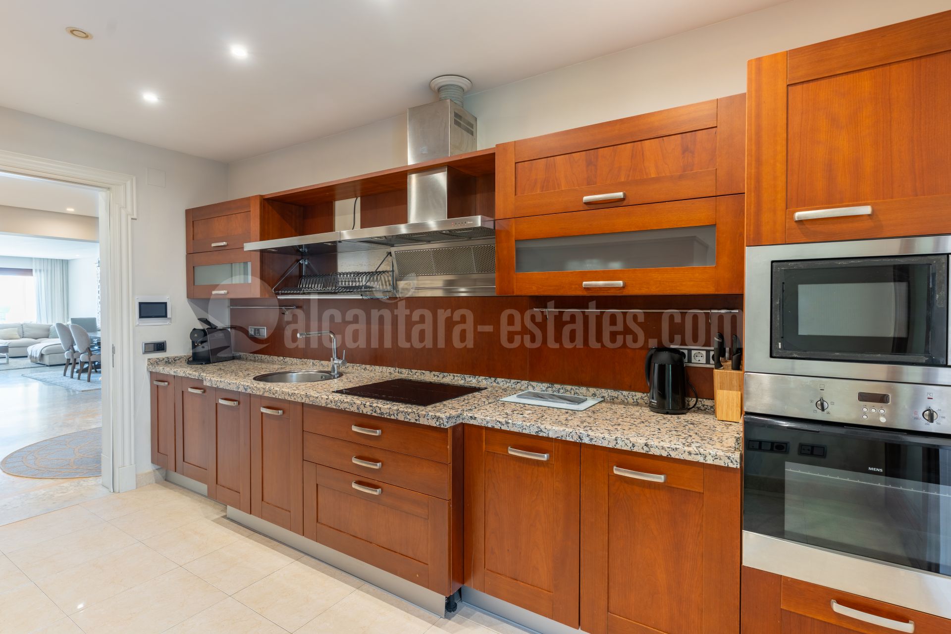 Apartamento en Los Monteros Playa, Marbella