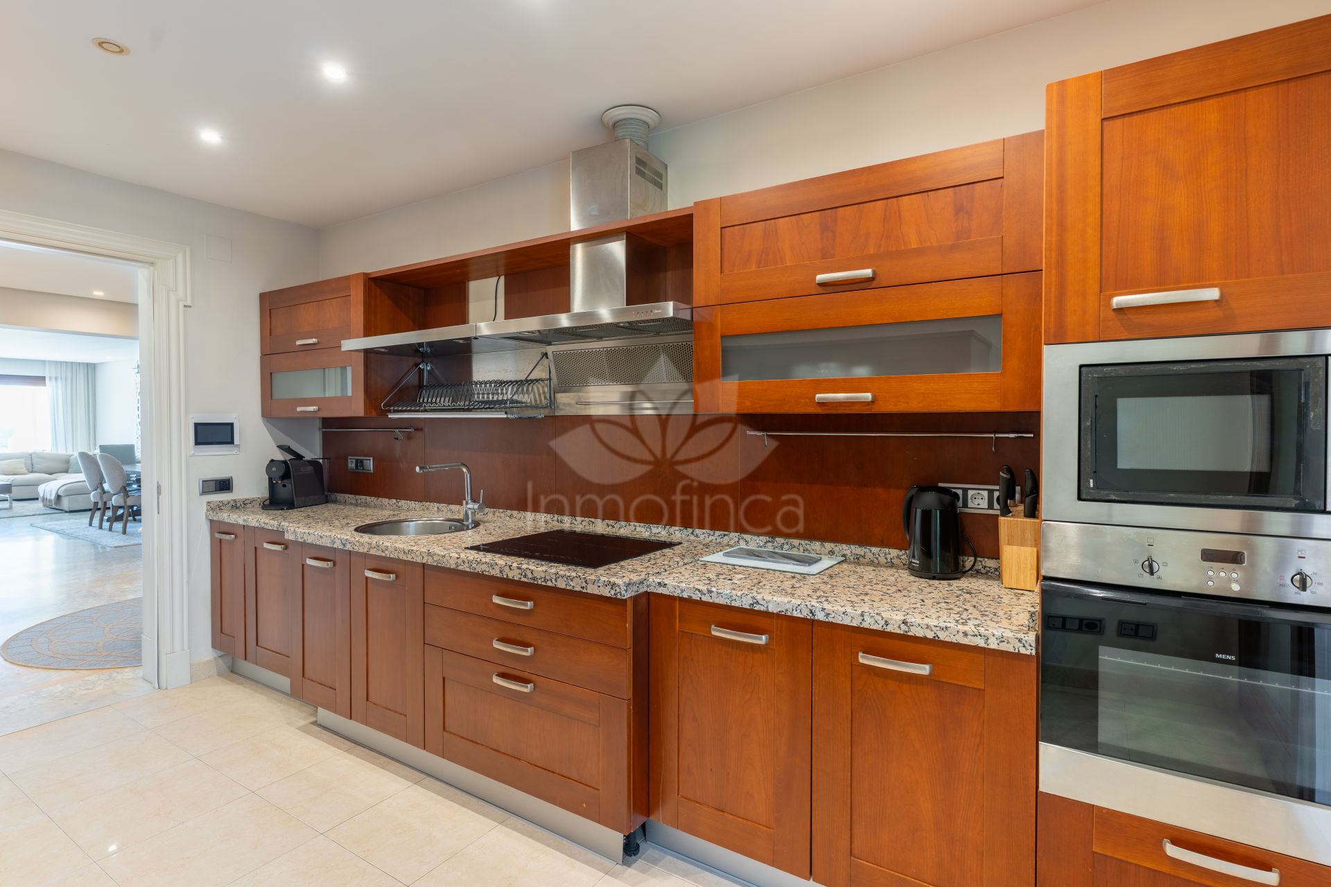 Apartamento en Los Monteros Playa, Marbella
