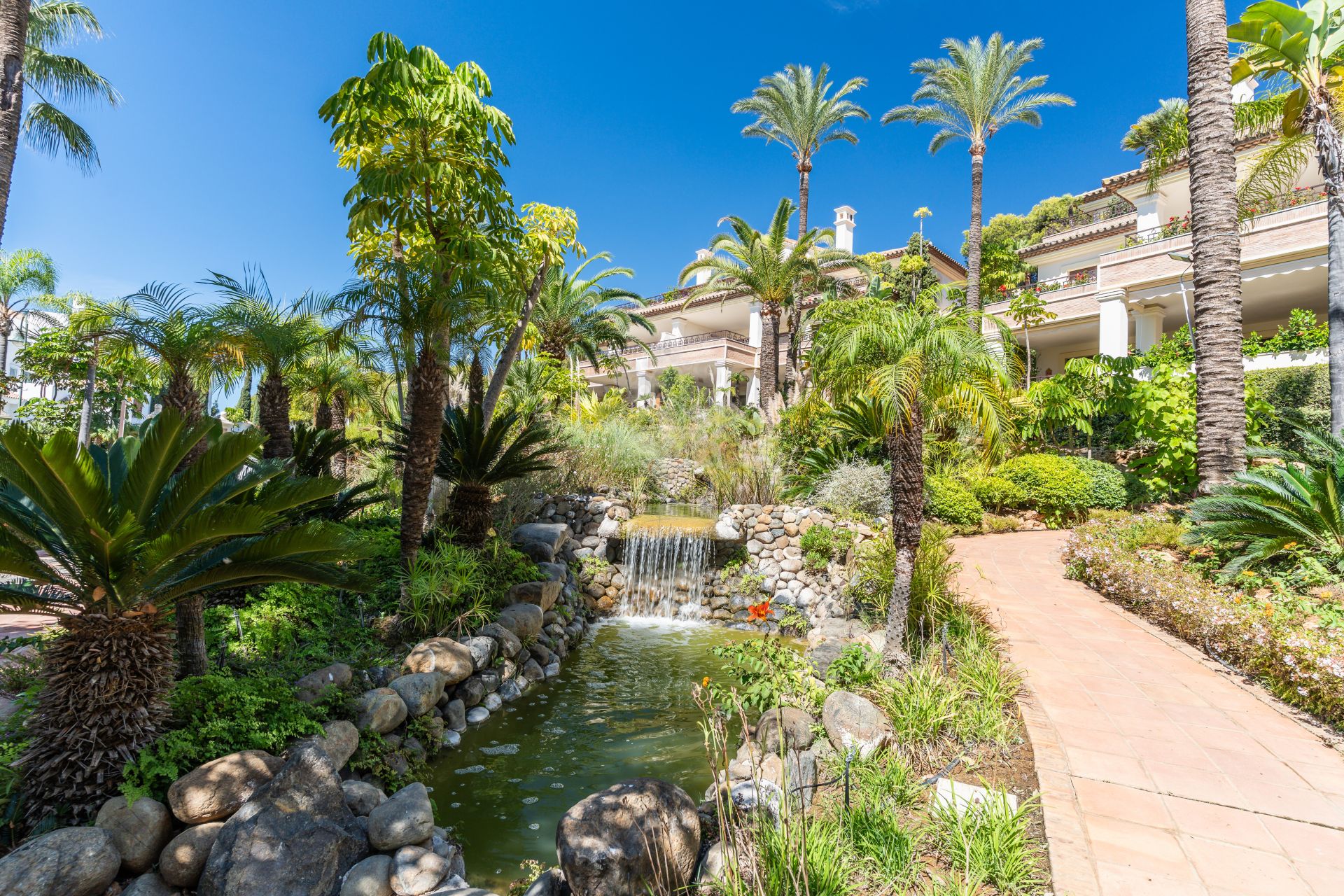 Apartment in Los Monteros Playa, Marbella