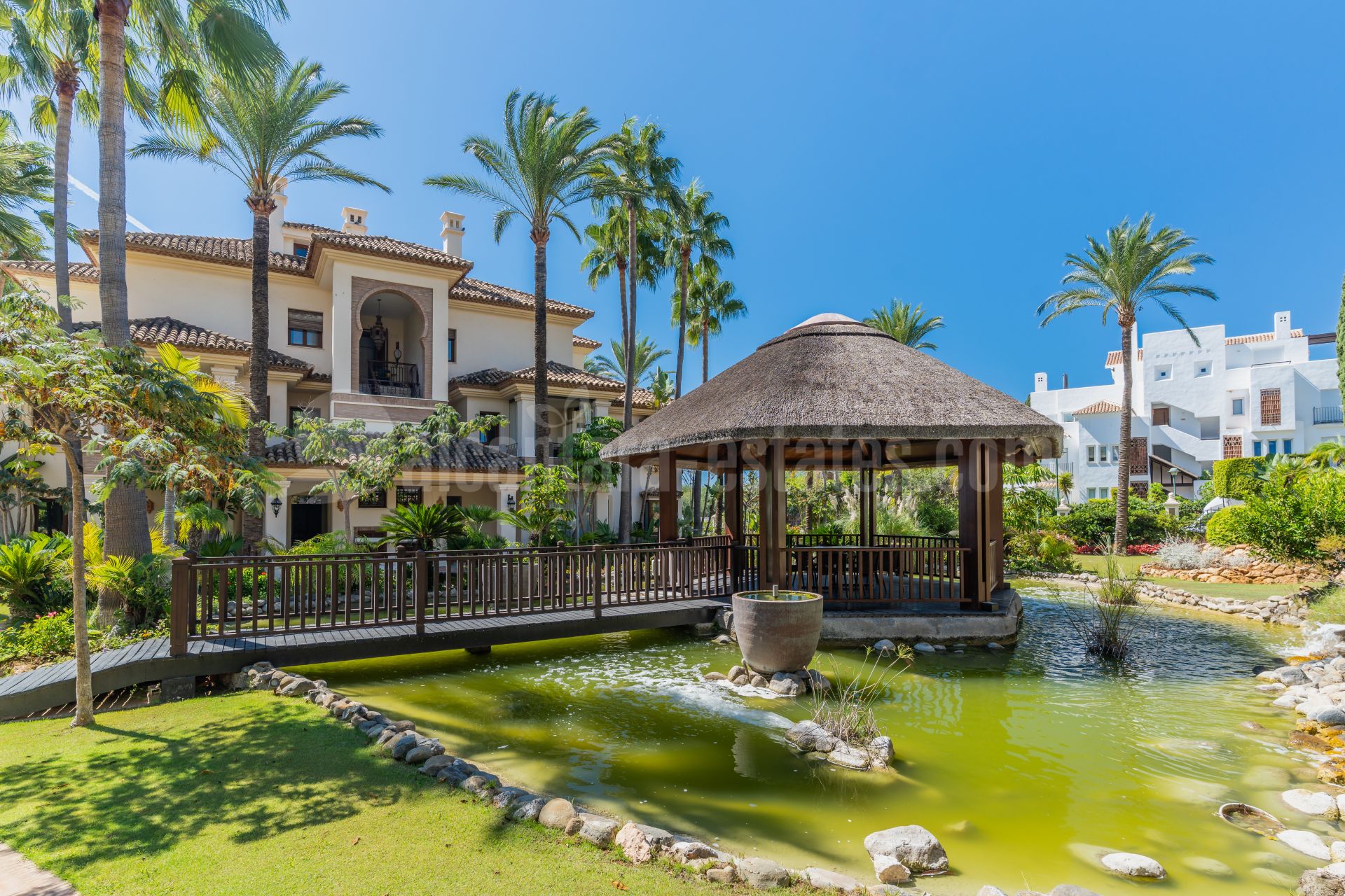 Apartamento en Los Monteros Playa, Marbella