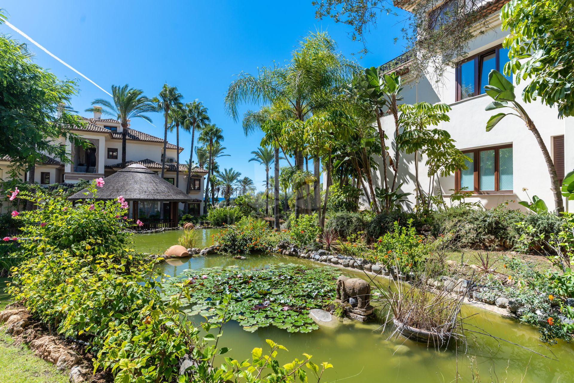 Apartamento en Los Monteros Playa, Marbella
