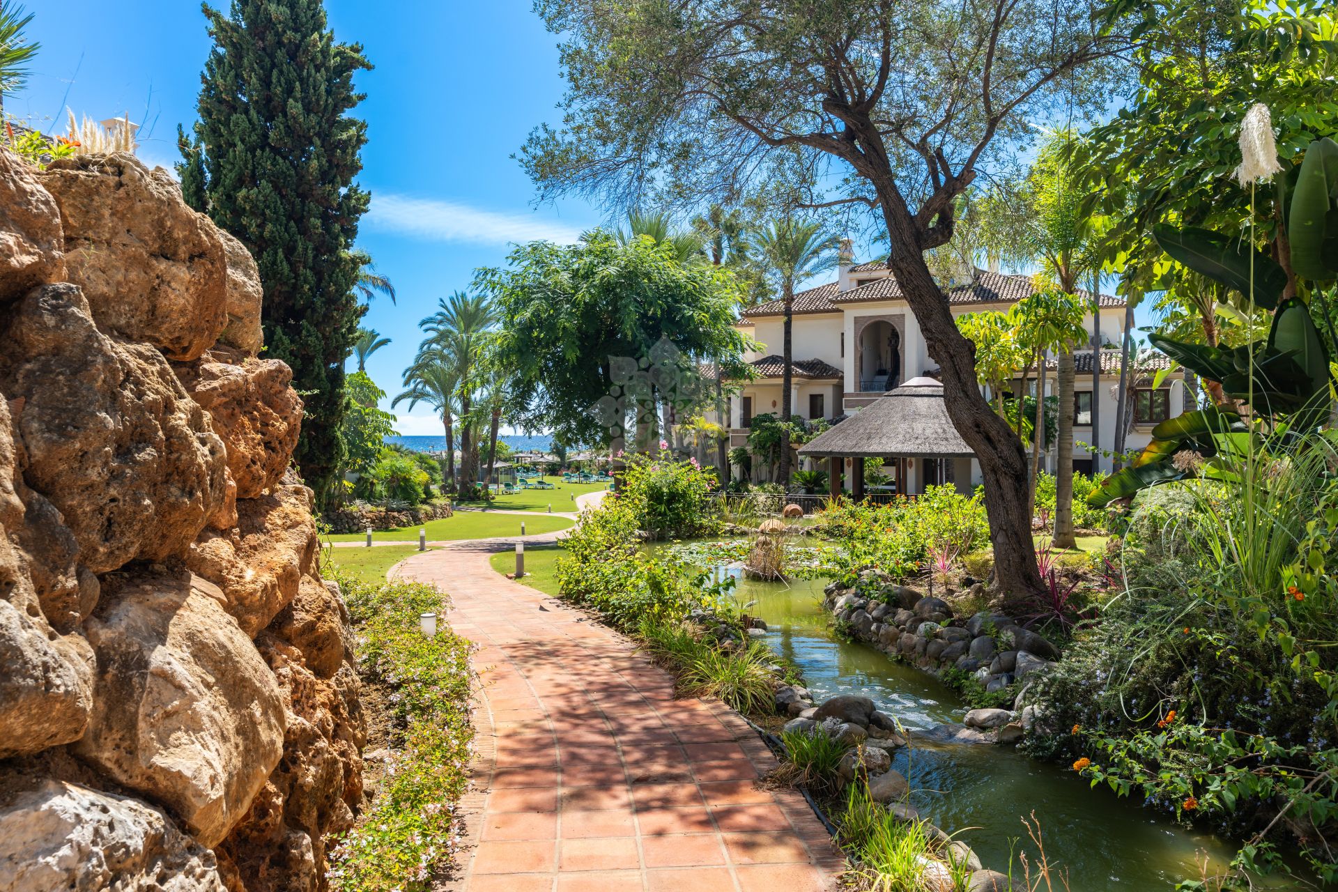 Apartment in Los Monteros Playa, Marbella