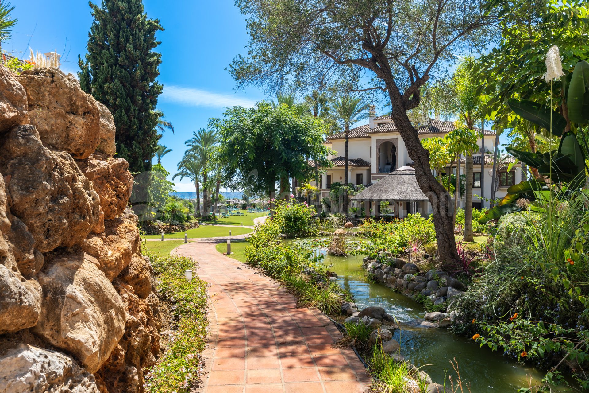 Apartamento en Los Monteros Playa, Marbella