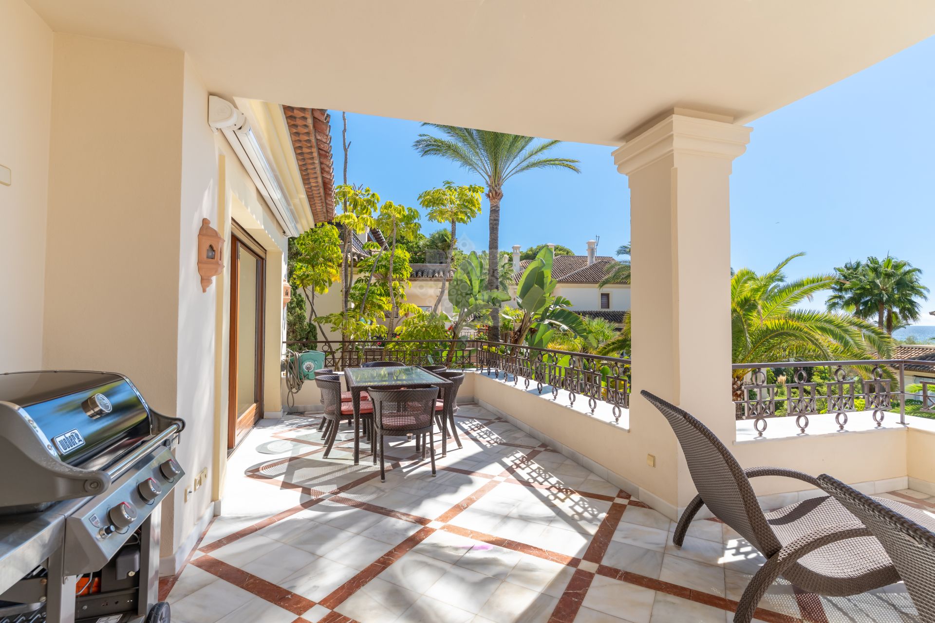 Apartment in Los Monteros Playa, Marbella