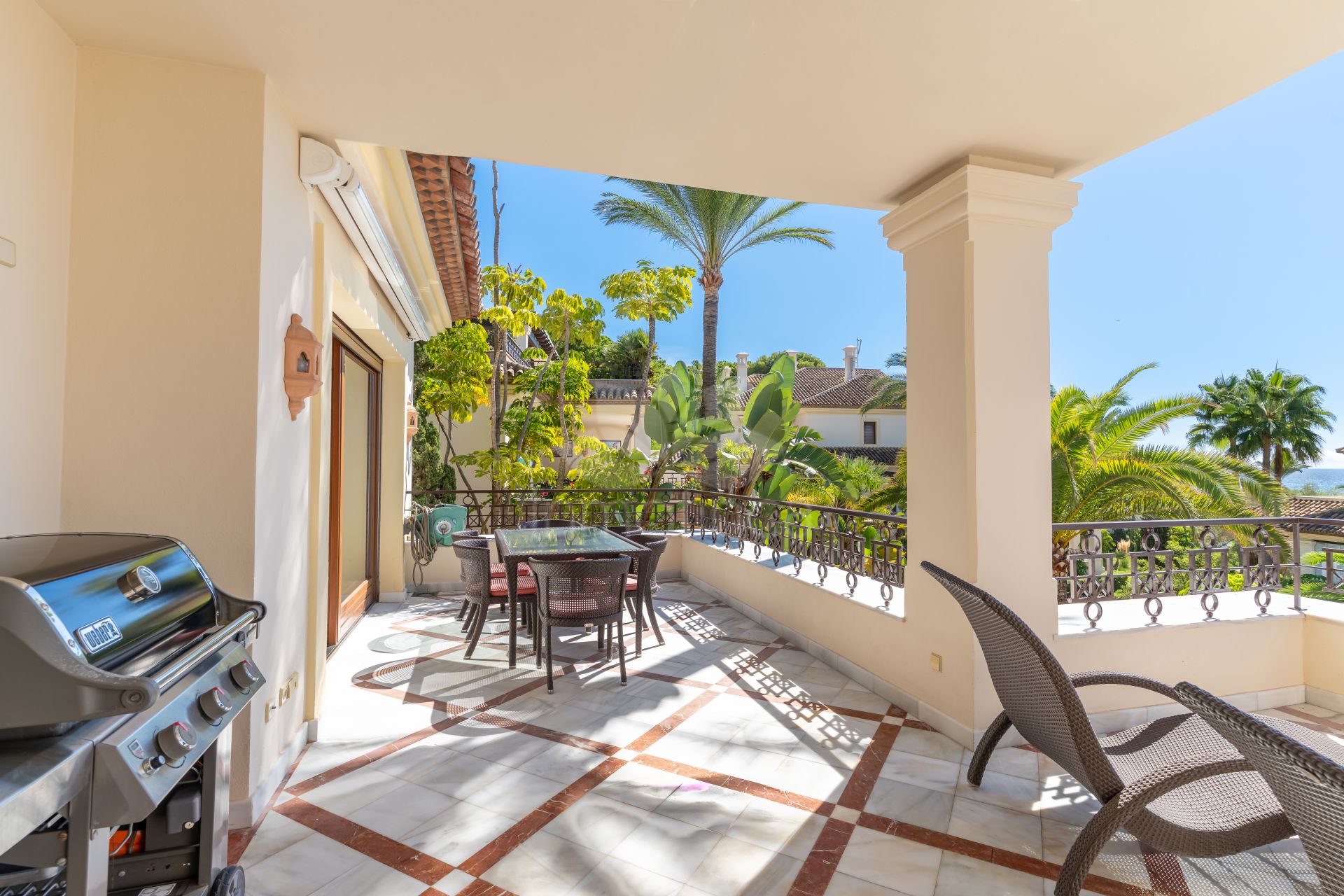 Apartamento en Los Monteros Playa, Marbella