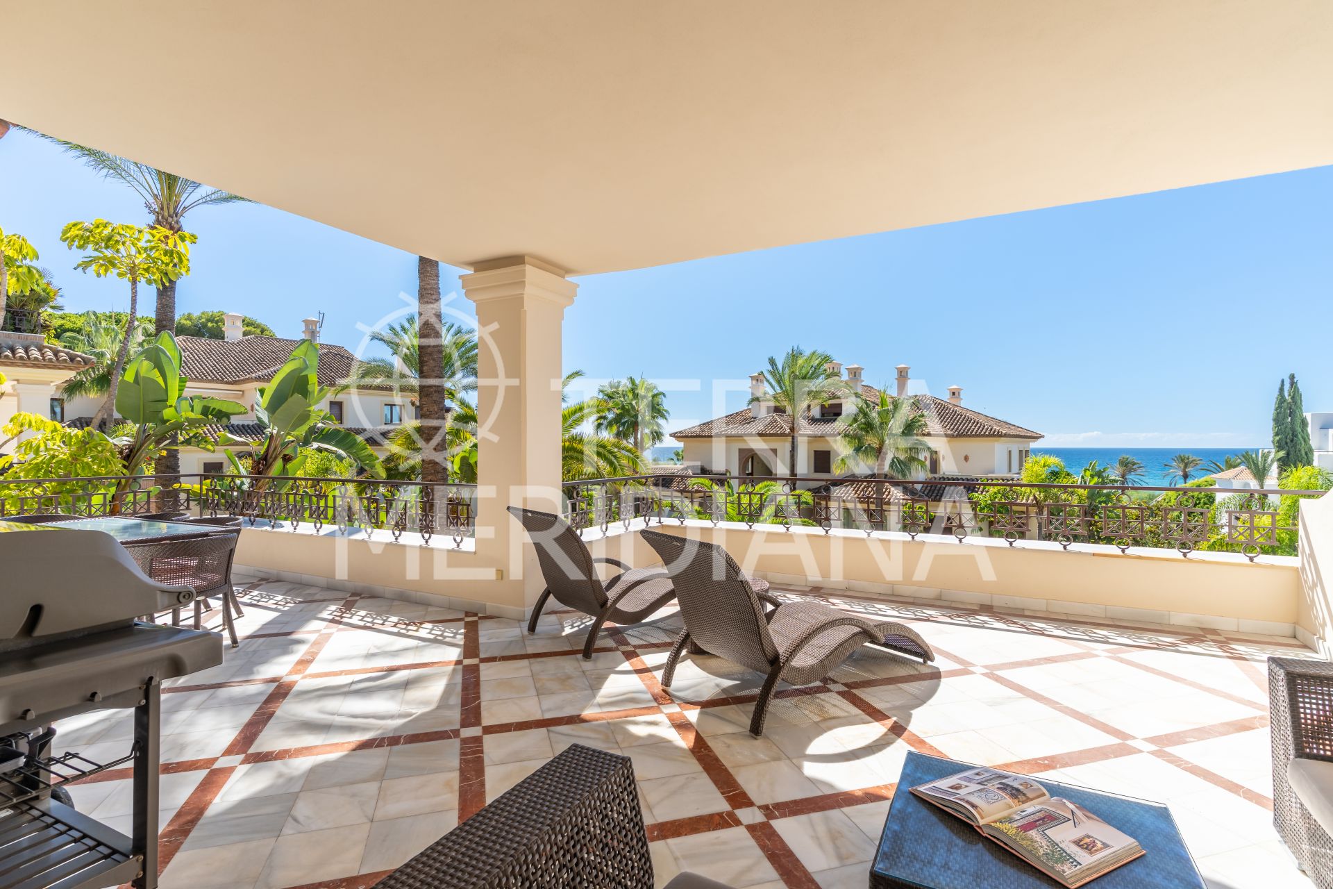 Apartment in Los Monteros Playa, Marbella