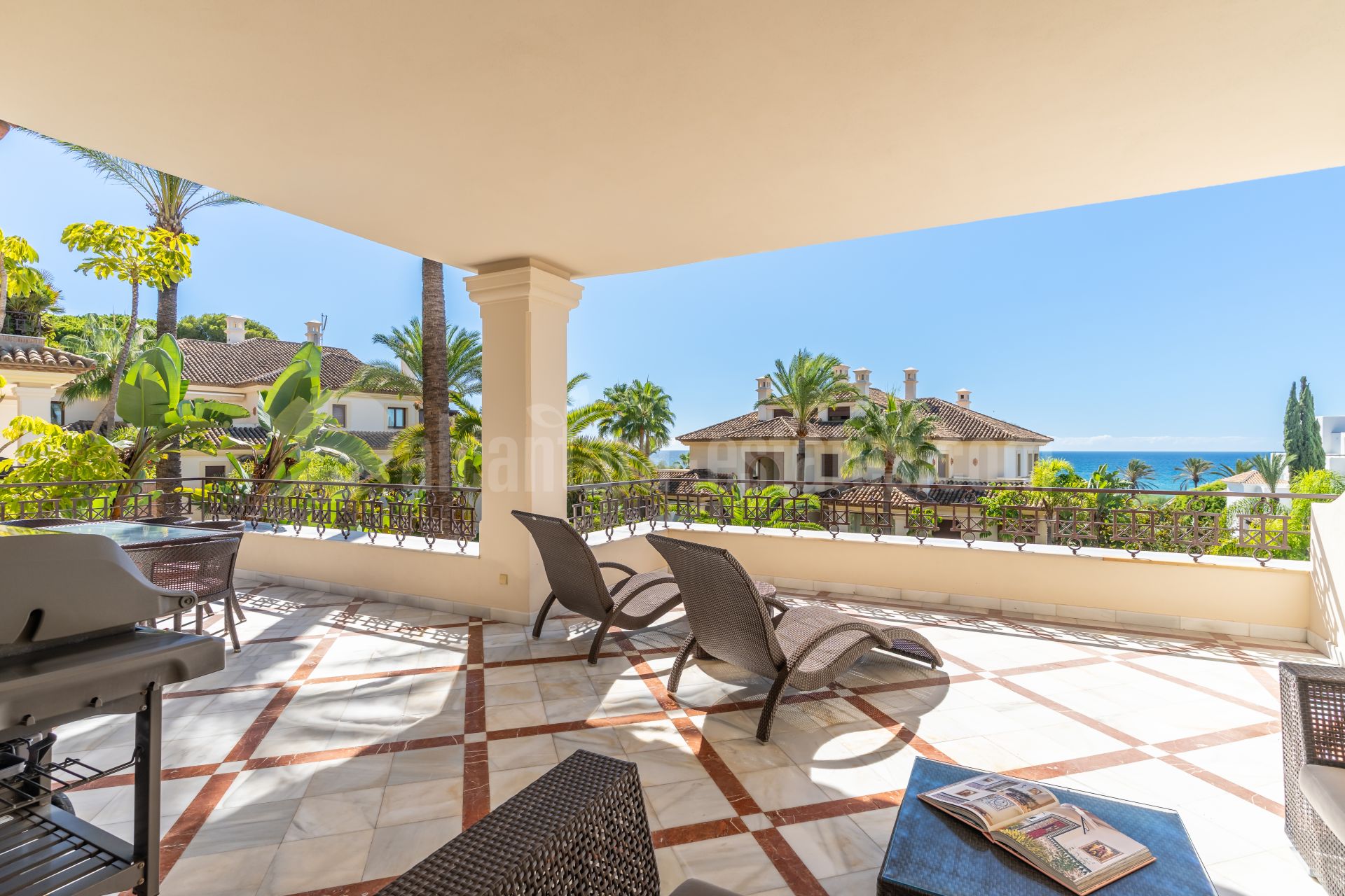 Apartamento en Los Monteros Playa, Marbella