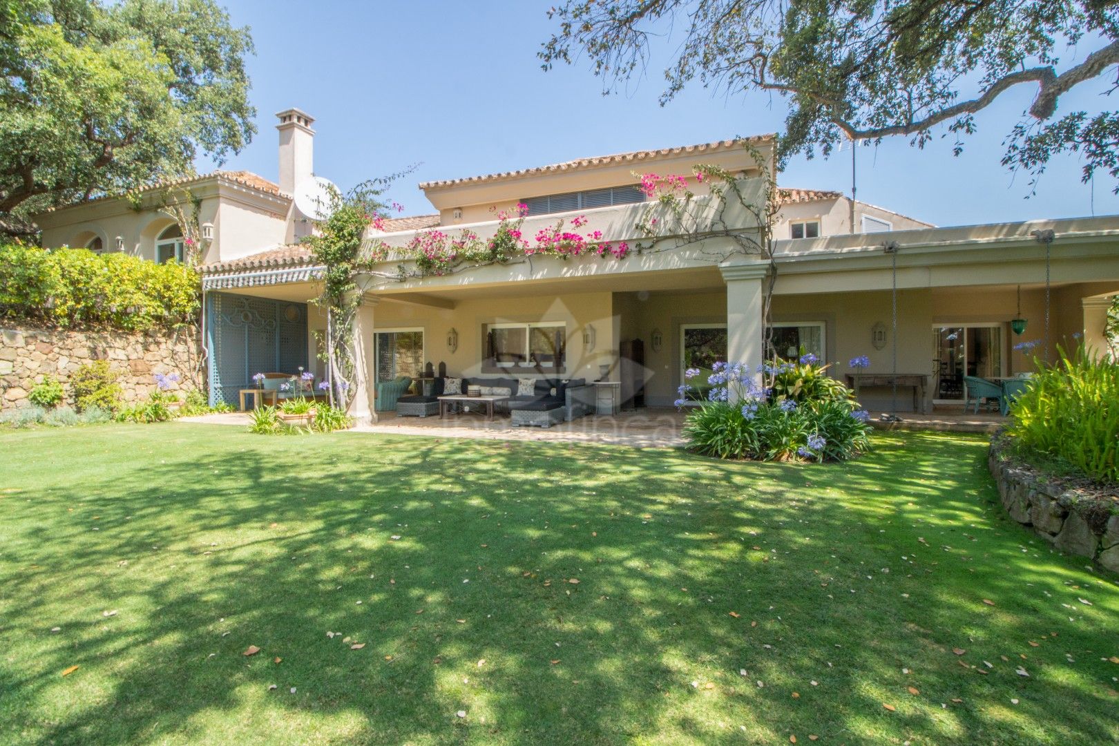 Villa in Los Altos de Valderrama, Sotogrande