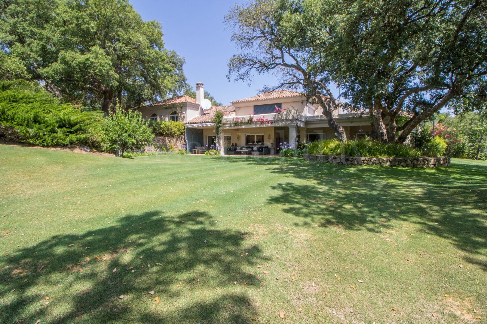 Villa in Los Altos de Valderrama, Sotogrande