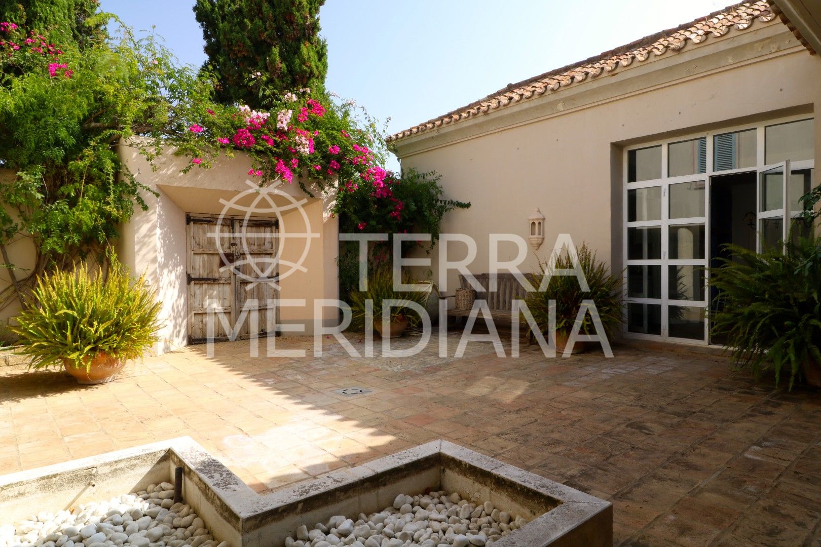 Villa in Los Altos de Valderrama, Sotogrande