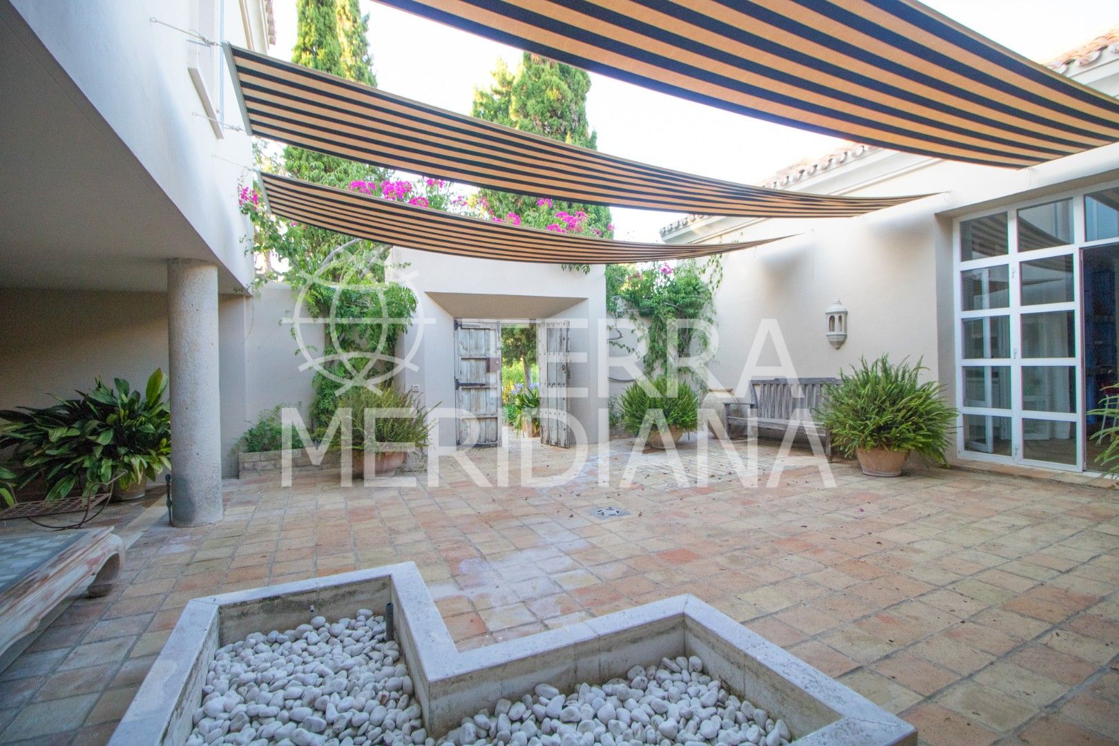 Villa in Los Altos de Valderrama, Sotogrande
