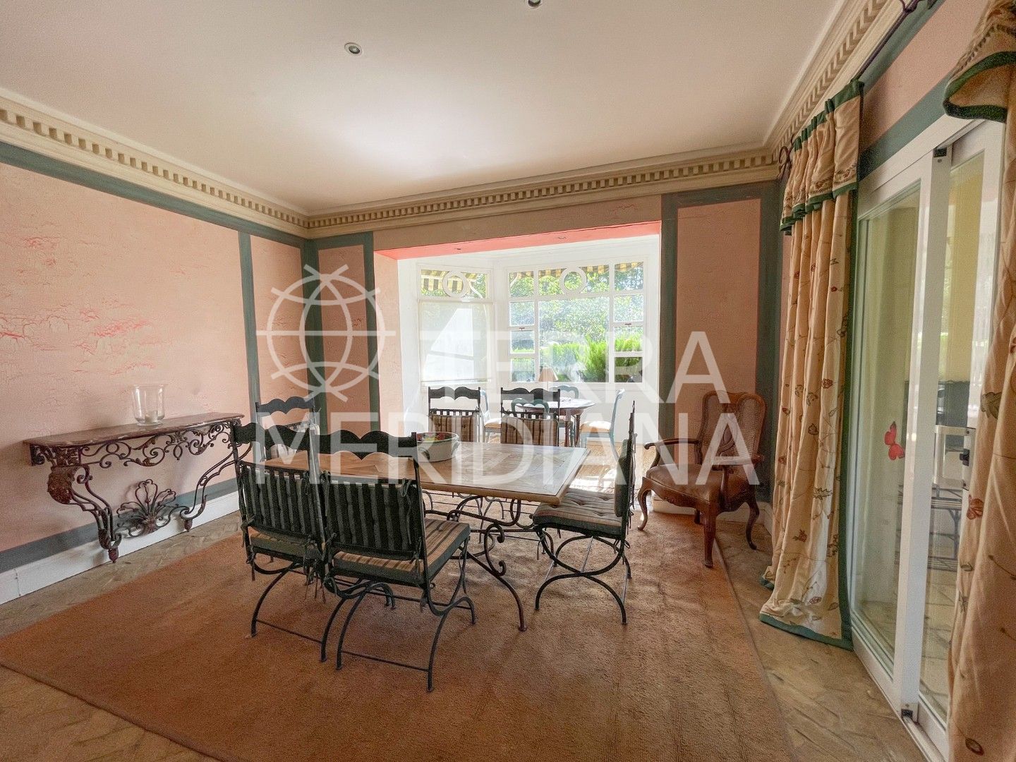 Villa in Los Altos de Valderrama, Sotogrande