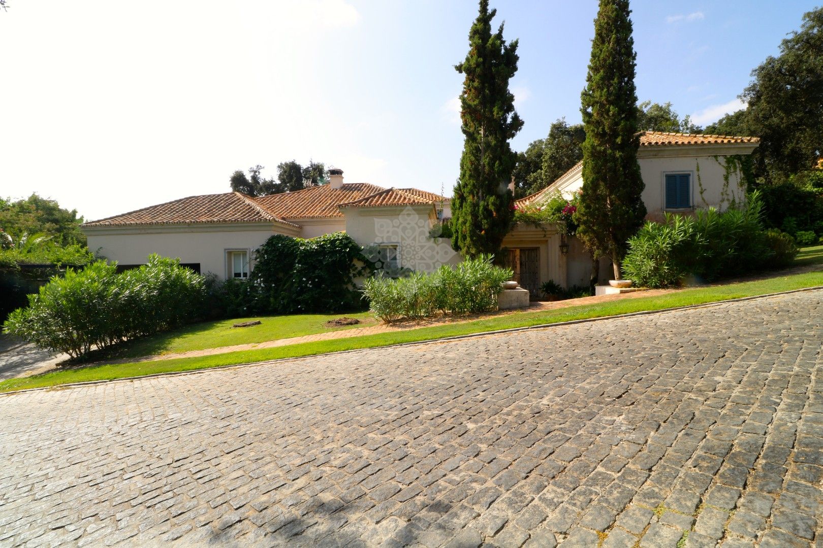 Villa in Los Altos de Valderrama, Sotogrande
