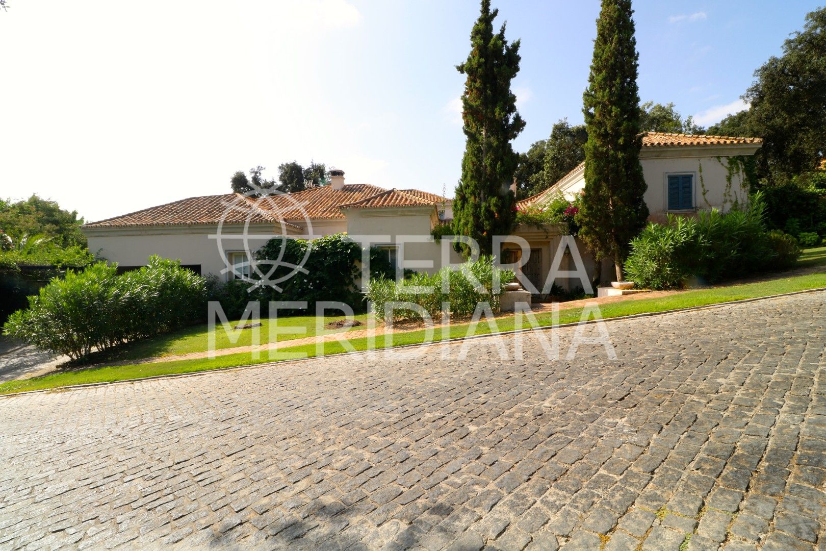 Villa in Los Altos de Valderrama, Sotogrande