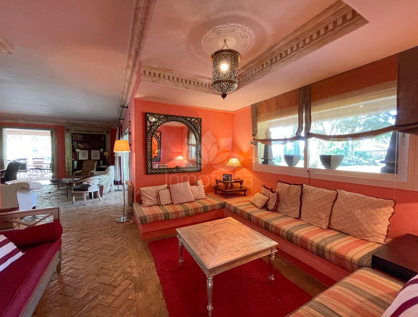 Villa in Los Altos de Valderrama, Sotogrande
